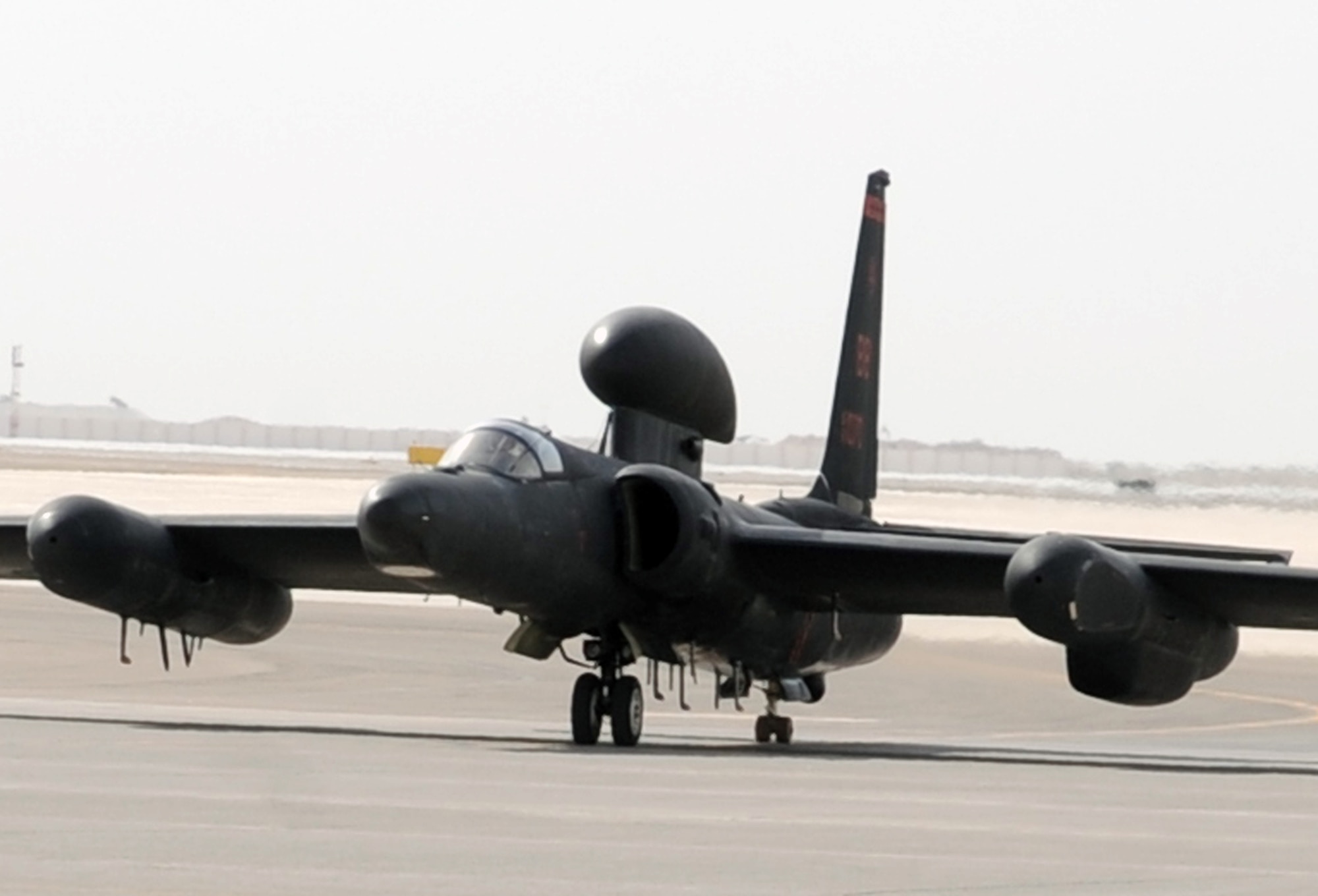 A pilot from the 99th Expeditionary Reconnaissance Squadron guides a U-2 Dragon Lady to a parking space at non-disclosed base in Southwest Asia after completing a combat mission in the U.S. Central Command area of responsibility April 5, 2010. The U-2 is deployed from Beale Air Force Base, Calif. The 99th ERS, as part of the 380th Air Expeditionary Wing, supports operations Iraqi Freedom and Enduring Freedom and the Combined Joint Task Force-Horn of Africa. (U.S. Air Force Photo/Master Sgt. Scott T. Sturkol/Released)
