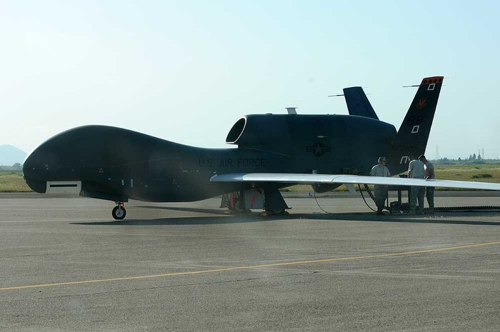 Airmen from the 9th Aircraft Maintenance Squadron prepare to launch a RQ-4 Global Hawk April 8 from Beale Air Force Base, Calif. During the flight, the aircraft flew over Canadian air space for the first time during a non-training mission. (U.S. Air Force photo by Airman 1st Class David Tracy)