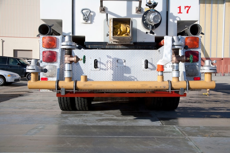 Engineers with ingenuity create customized spray bar > Edwards Air