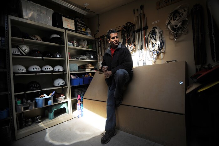 Tony Jones, retired Air Force major and former navigator on a MC-130 Combat Talon gunship, takes a moment to reflect at Spirit Therapies in Las Vegas, Nev., as part of the Horses Healing Heroes program. The program is designed to serve both active-duty military and veterans who have been diagnosed with physical and or mental challenges. 
 (U.S. Air Force photo/ Master Sgt. Kevin J. Gruenwald)
