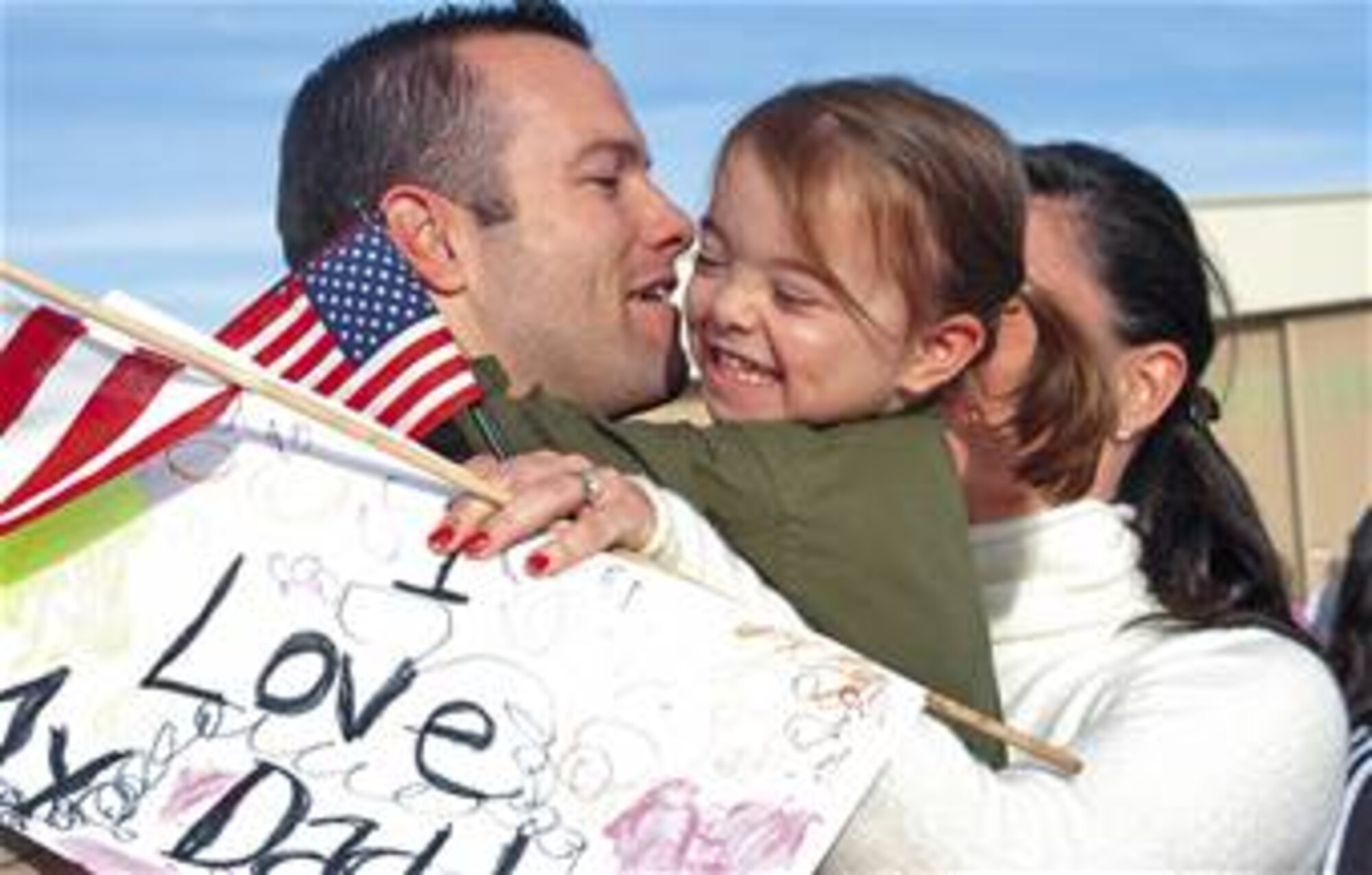 USO has created a new DVD to assist children of deployed members