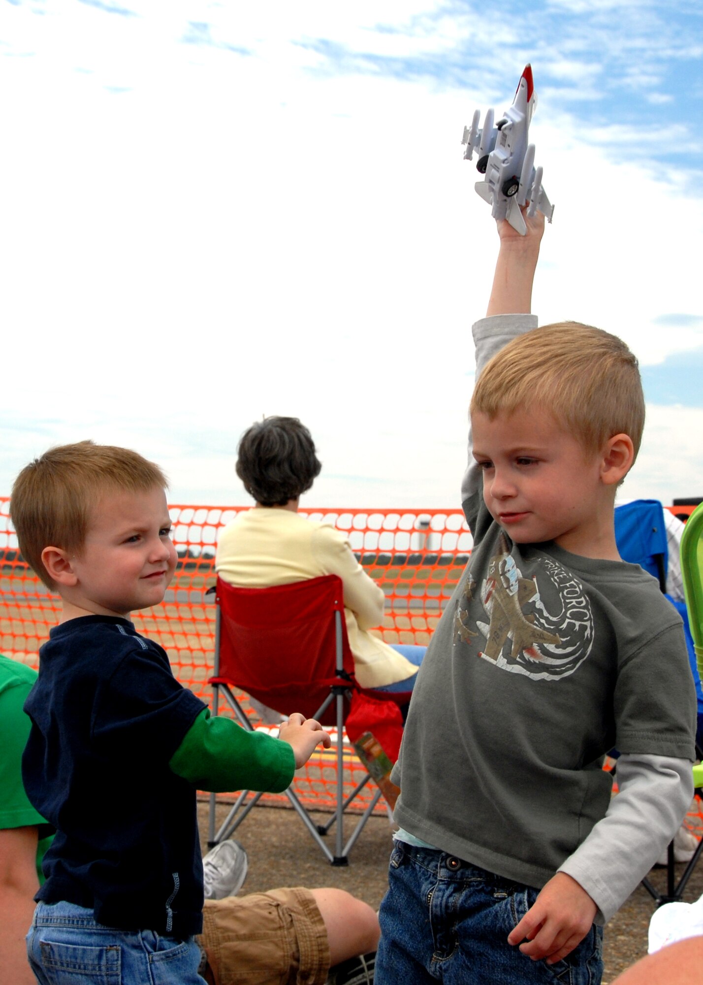 A future-pilot demonstrates a Thunderbird vertical climb April 10 at the Eglin 75th Anniversary Air Show. More than 125,000 were in attendance for the show April 10-11, enjoying a variety of aerial performances and static displays. This was Eglin’s first open house since 2007 and was timed to coincide with the 75th anniversary of the installation. The Thunderbirds, Army Black Daggers, an F-22A Raptor demo and "Tora, Tora, Tora" were some of the highlights of the event. (U.S. Air Force photo/Airman 1st Class Anthony Jennings.)