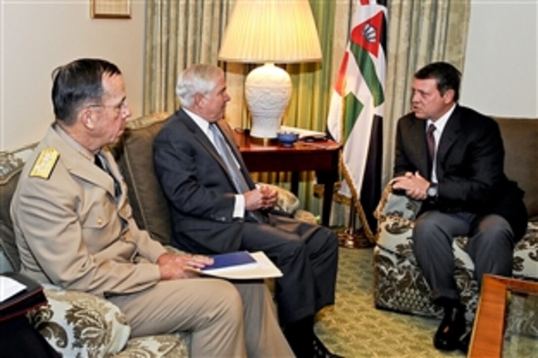 U.S. Defense Secretary Robert M. Gates and U.S. Navy Adm. Mike Mullen, chairman of the Joint Chiefs of Staff, meet with King Abdullah II of Jordan in Washington D.C., April 12, 2010. Abdullah attended the Nuclear Security Summit, which convened leaders of more than 40 countries.