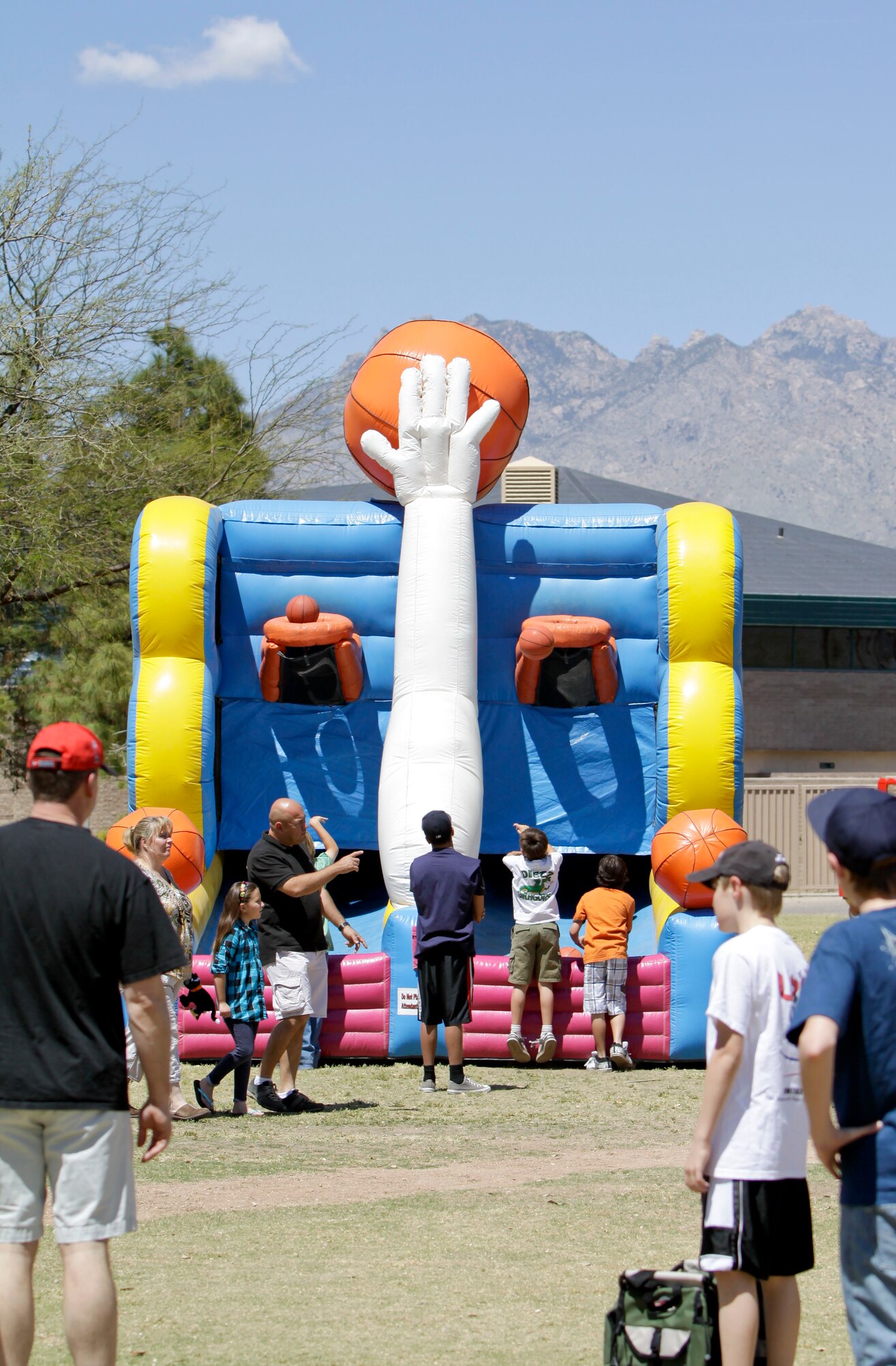 Children of 162nd Fighter Wing members play Basketball Challenge during the wing’s annual picnic at Udall Park, April 11. (Air Force photo by Master Sgt. Hollie Hansen)