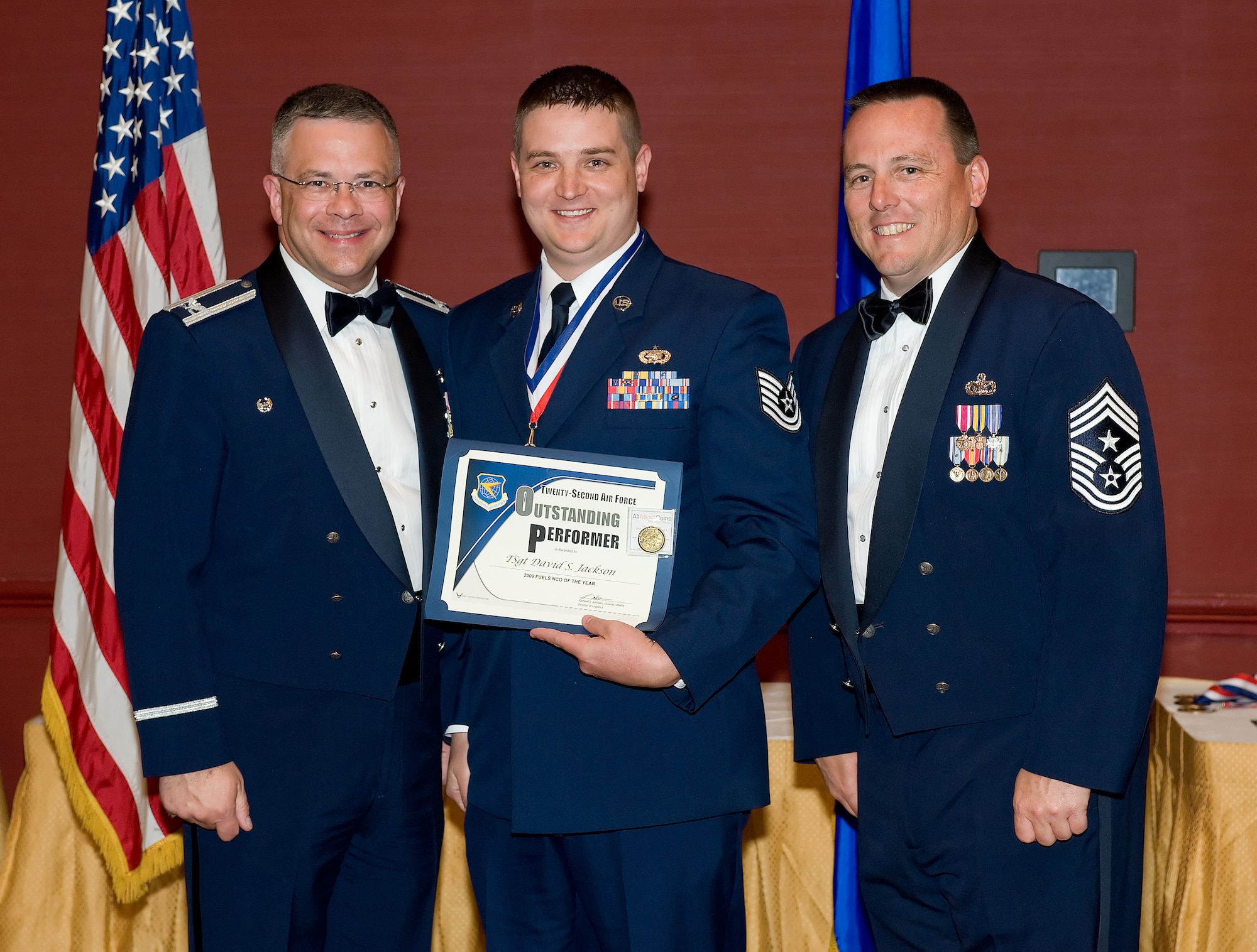 Tech. Sgt. David Jackson, 512th Logistics Readiness Flight, is the 2009 22nd Air Force Air Reserve Component Fuels NCO of the Year. He was recognized for his accomplishments during the 512th AW Annual Awards Banquet April 10 at the Sheraton in Dover. (U.S. Air Force photo/Jason Minto) 