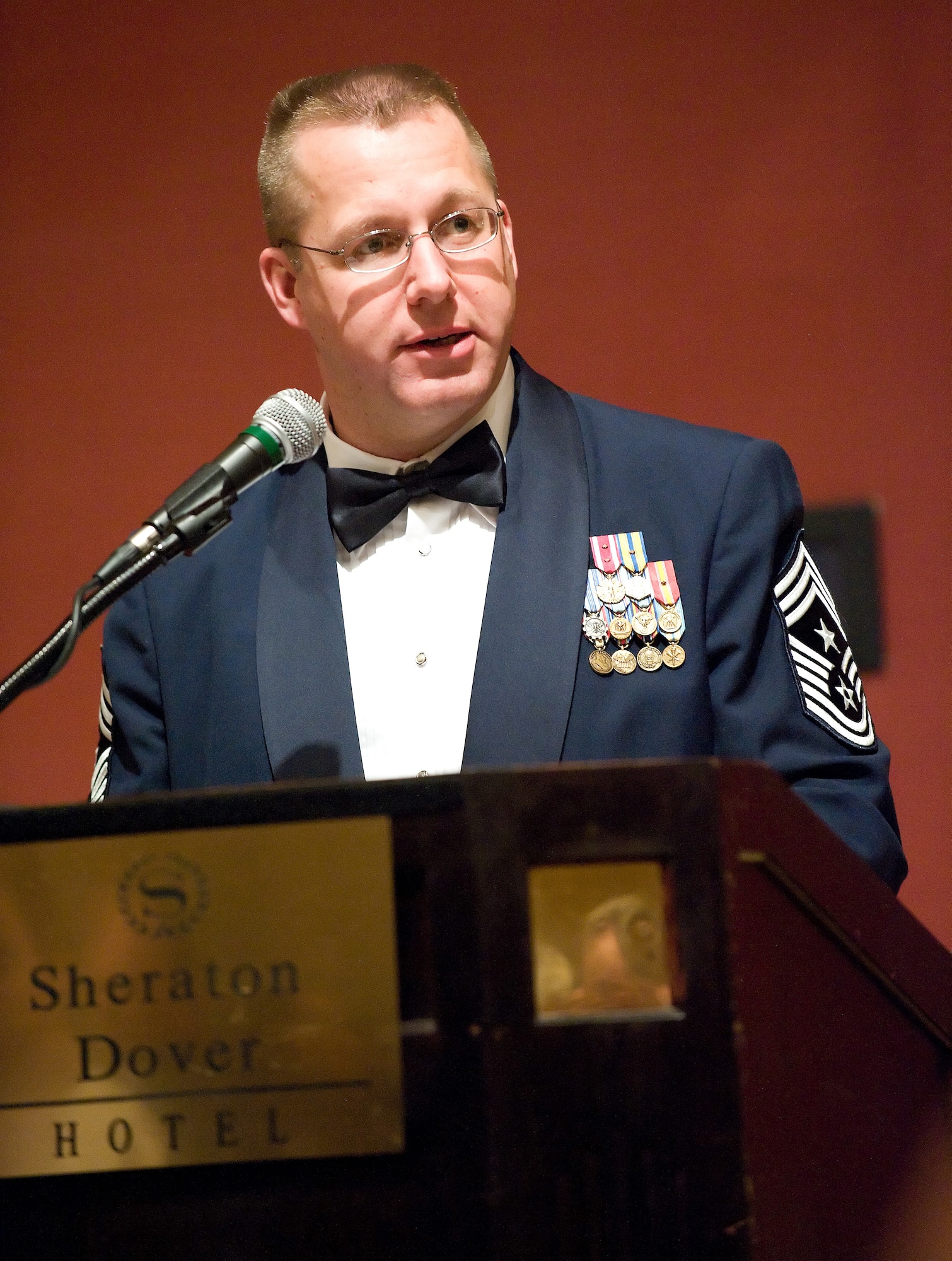 Chief Master Sgt. Steven M. Larwood, 22nd Air Force command chief, was the guest speaker at the 512th Airlift Wing Awards Banquet April 10 at the Sheraton, Dover. (U.S. Air Force photo/Jason Minto)