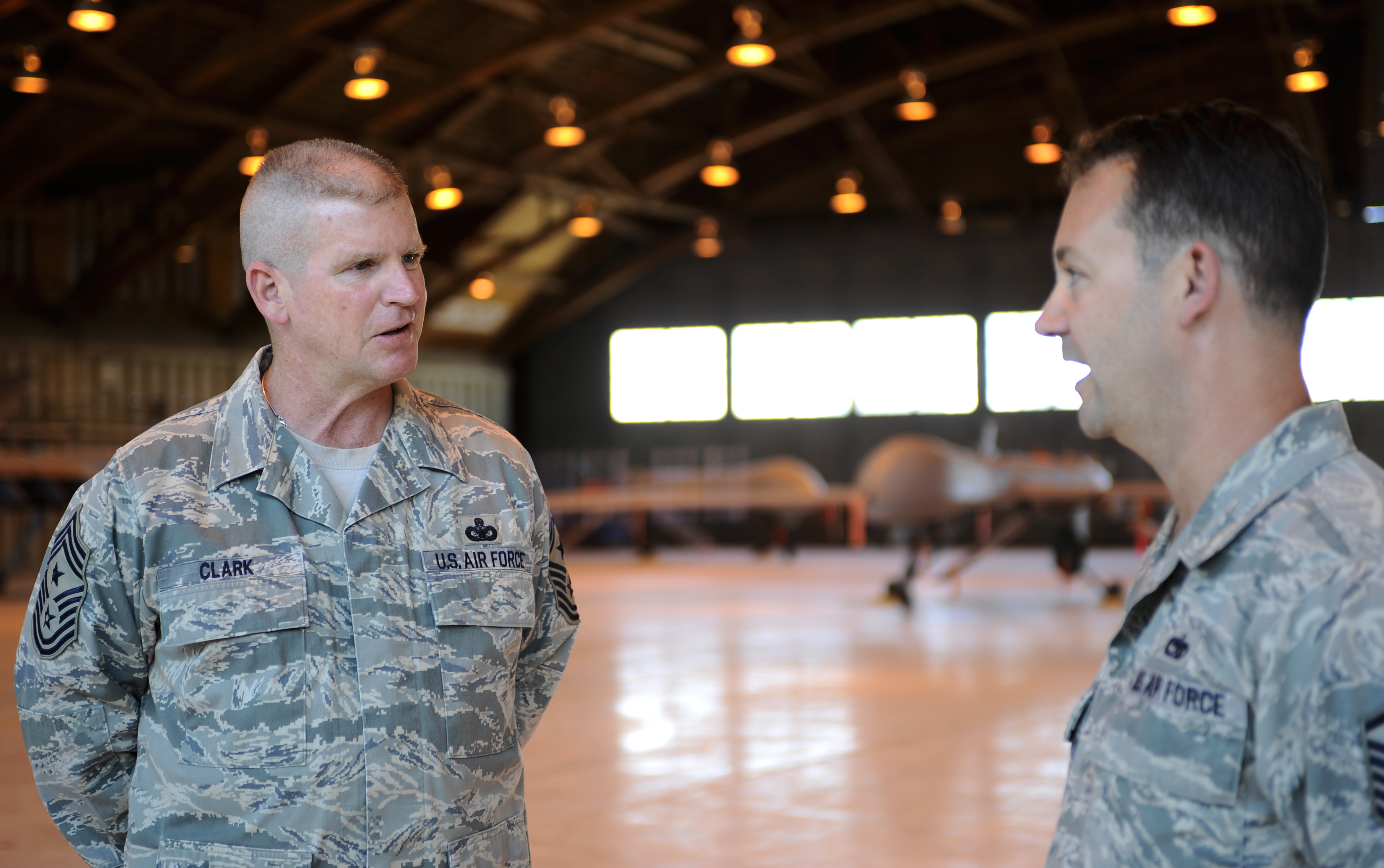 12th AF command chief visits Holloman > Holloman Air Force Base