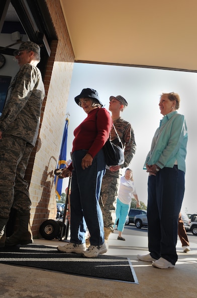 MOODY AIR FORCE BASE, Ga. -- Military members and their spouses start to shop at the reopened Thrift Shop here April 13. The Thrift Shop is ran by volunteers from around Moody. (U.S. Air Force photo by Airman 1st Class Benjamin Wiseman/RELEASED)

