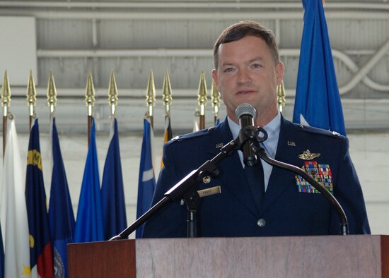 Col. David P. Pavey assumed command of the 927th Air Refueling Wing at MacDill Air Force Base, Fla., April 10, 2010 during a ceremony. Pavey recently transferred to MacDill from McChord Air Force Base, Wash., where he was the 446th Operations Group commander. (U.S. Air Force photo by Tech. Sgt. Denise Hauser) 