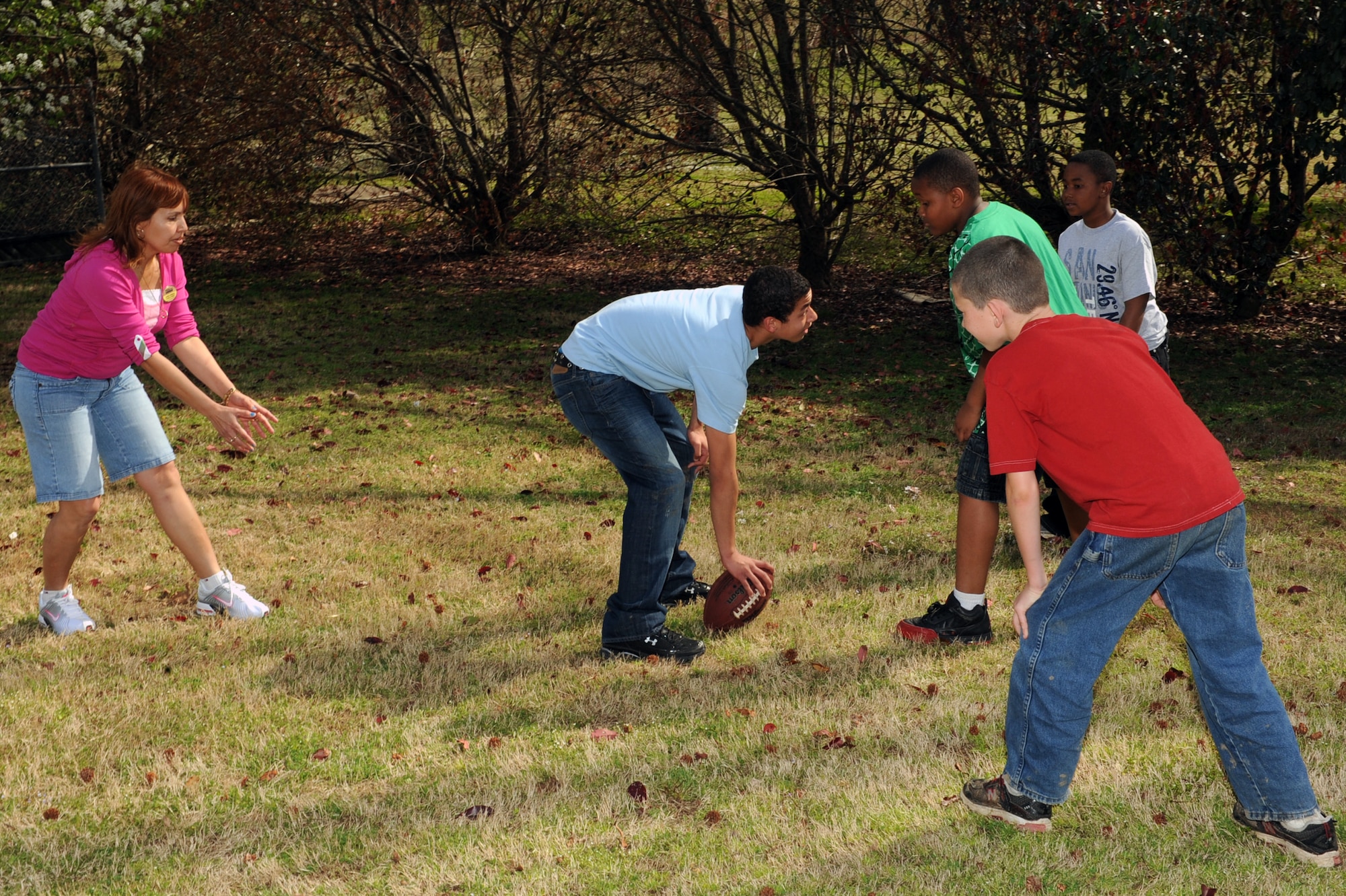 Teen Center offers social activities for teens > Little Rock Air Force