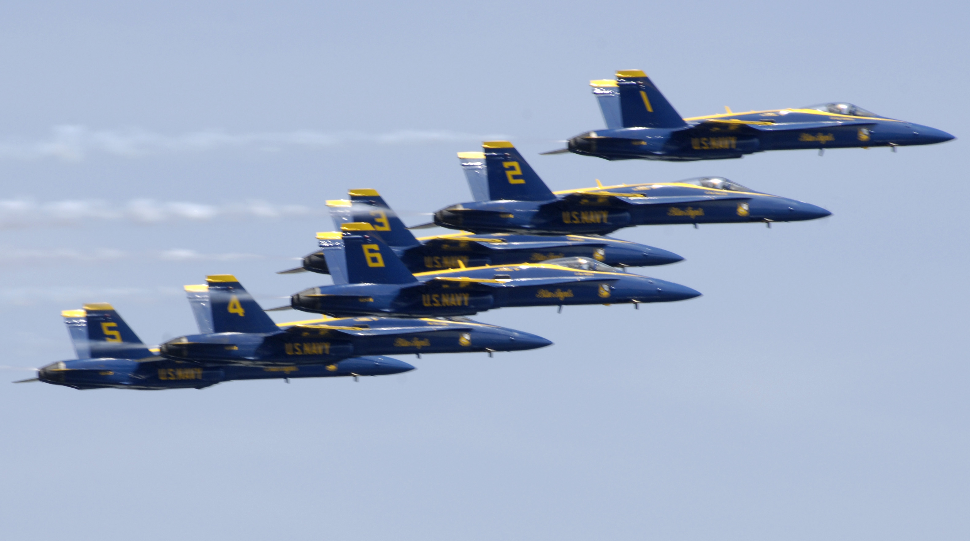 Blue Angels air show a success > Joint Base Charleston > Article Display