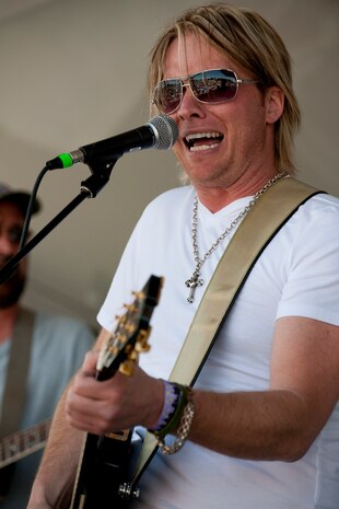 NELLIS AIR FORCE BASE, Nev. --   Singer Glen Templeton performs onstage during the Academy of Country Music's USO concert at Nellis Air Force Base on April 17, 2010. (U.S. Air Force photo by Tech. Sgt. Michael R. Holzworth)