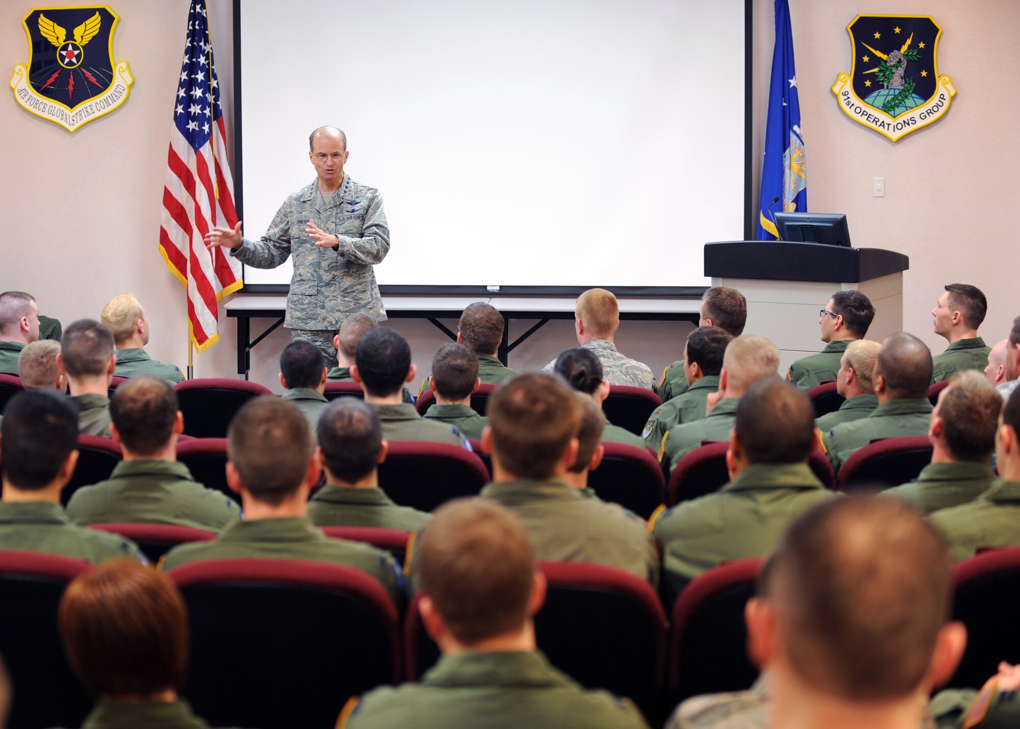 MINOT AIR FORCE BASE, N.D. -- Gen. Kevin P. Chilton, United States Strategic Command commander, visits with members of the 740th, 741st and 742nd Missile Squadrons in their morning briefing before they depart for their duty day here April 20. General Chilton’s visit was one of encouragement to the men and women of Minot AFB and to personally thank them for the sacrifices made every day in the defense of this nation. (U.S. Air Force photo by Staff Sgt. Keith Ballard)