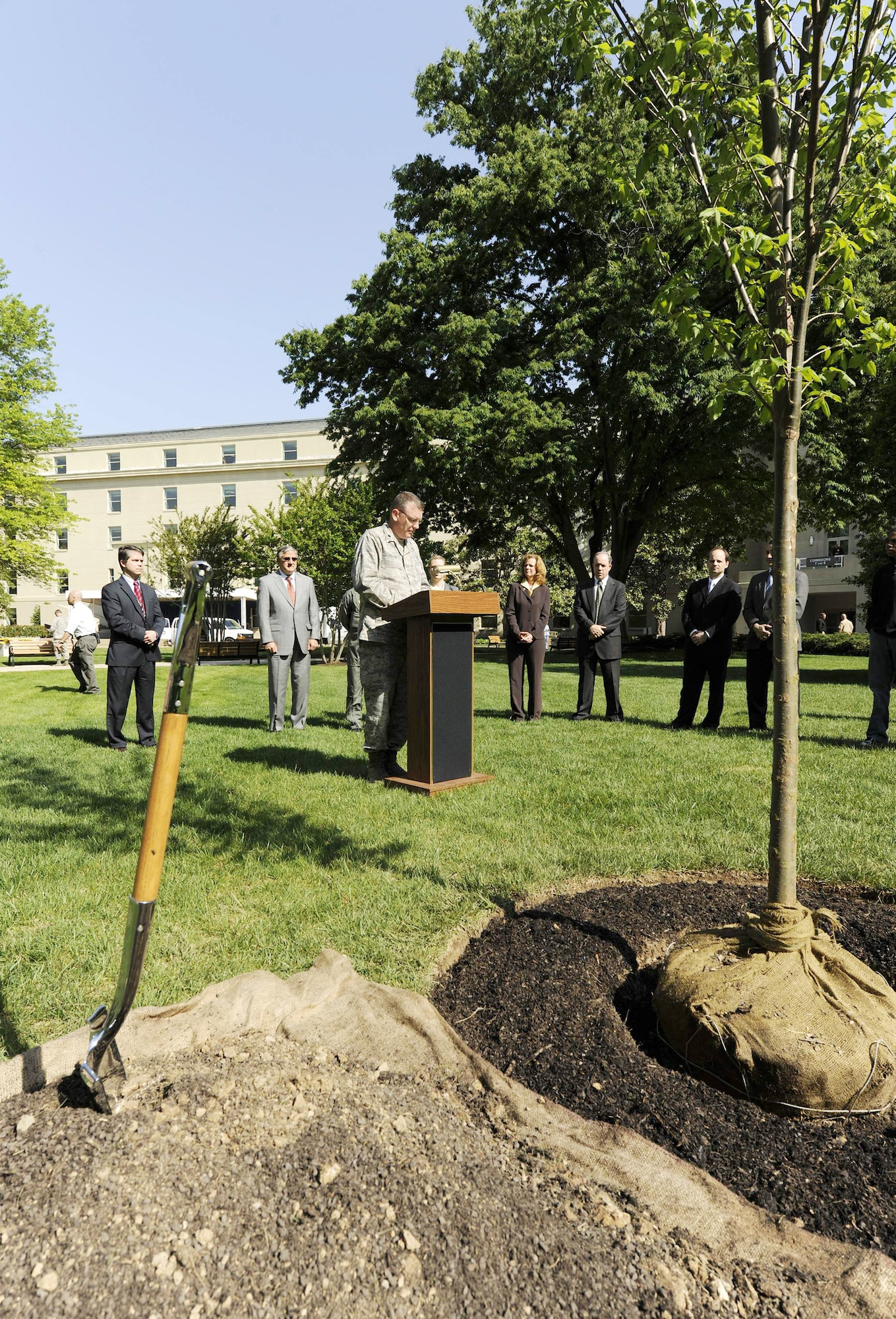 Lt. Col. Jeffrey Gillen delivers remarks to kick off "40 Trees in 40 Communities" April 22, 2010, at the Pentagon. Colonel Gillen is the force health protection policy director. (U.S. Air Force photo/Scott Ash)