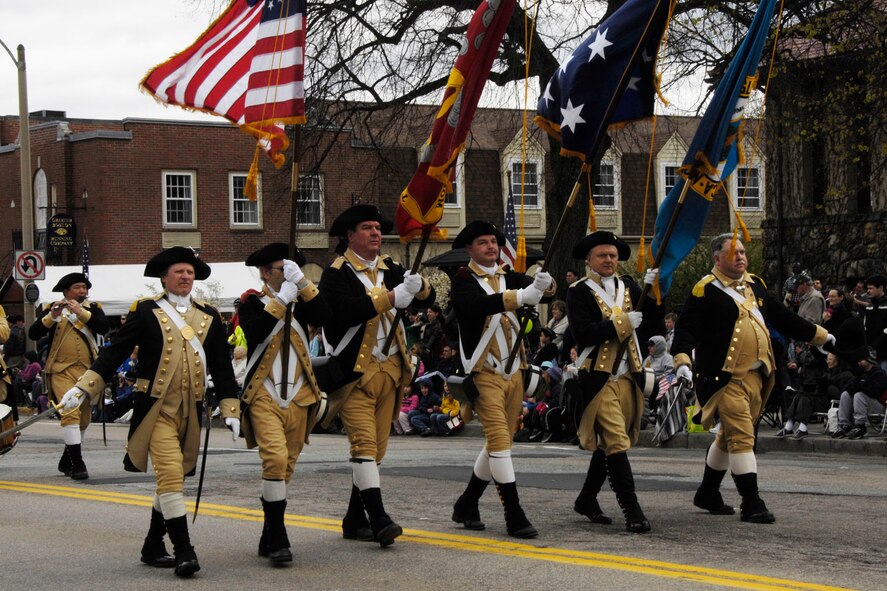 LEXINGTON, Mass. – Minutemen reenactors take part in the Lexington Patriot’s Day Parade on April 19. (U.S. Air Force photo by Linda LaBonte Britt)