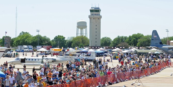 BARKSDALE AIR FORCE BASE, La. – Approximately 225,000 spectators came to the Barksdale 2010 Defenders of Liberty Air Show. This year’s premier act was the USAF Aerial Demonstration Team, the Thunderbirds. (U.S. Air Force photo by Senior Airman Alexandra M. Longfellow) (RELEASED)