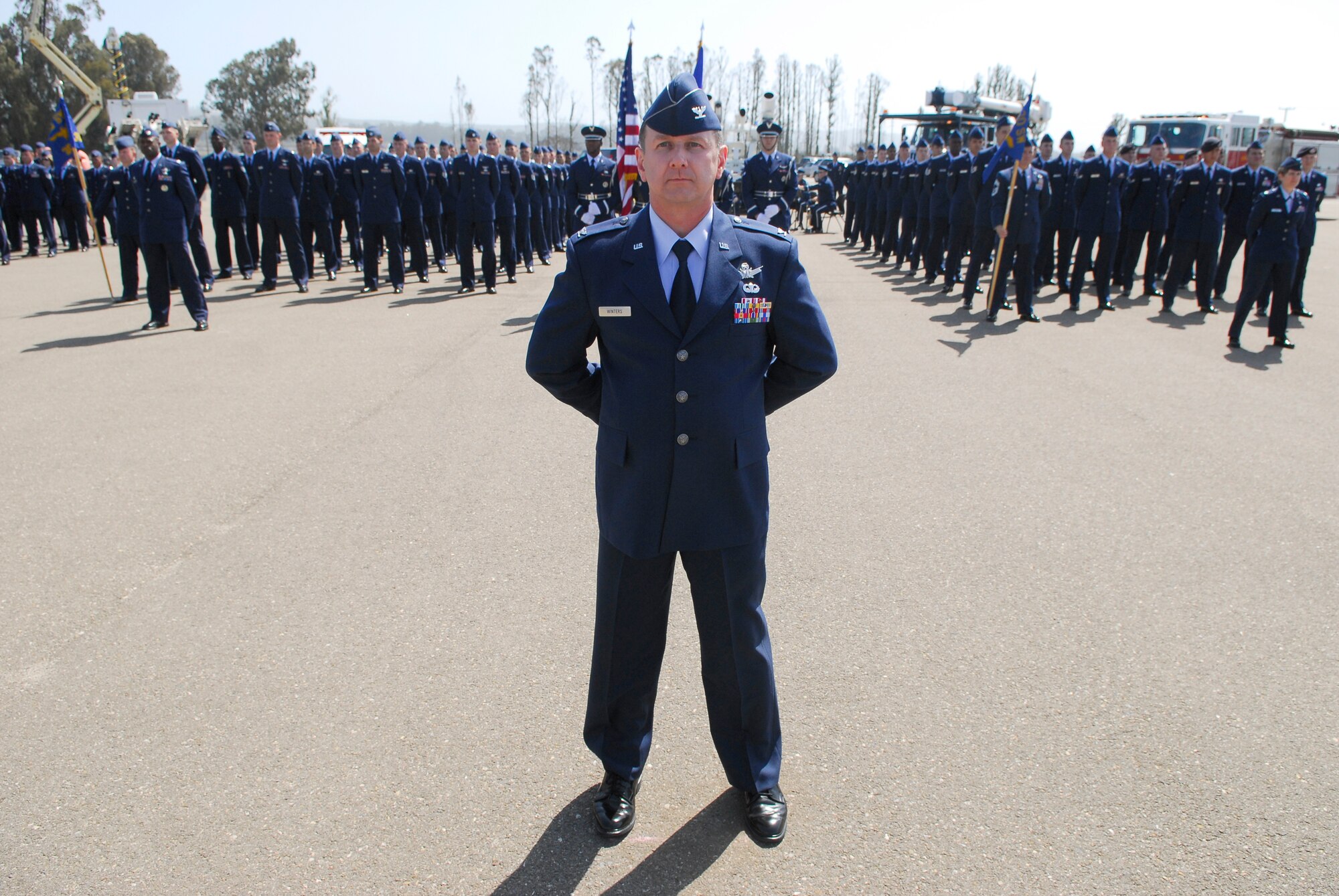 VANDENBERG AIR FORCE BASE, Calif. -- Standing at parade rest, Col. Steven Winters, the 30th Space Wing vice commander, attends the 30th SW change of command ceremony held at the parade grounds here Monday, April 26, 2010.  Col. Richard Boltz assumed command of the 30th SW from Col. David Buck during the ceremony.  (U.S. Air Force photo/Senior Airman Andrew Satran) 

 

 


 
