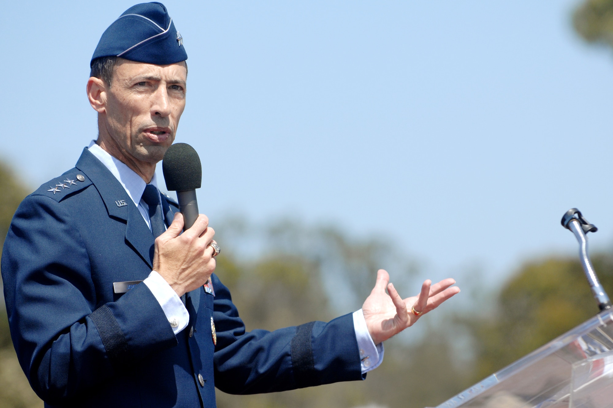 VANDENBERG AIR FORCE BASE, Calif. --  Lt. Gen. Larry James, the 14th Air Force commander speaks at the 30th Space Wing change of command ceremony at the parade grounds here Monday, April 26, 2010. Col. Richard Boltz assumed the command of the 30th SW from Col. David Buck. (U.S. Air Force photo/Senior Airman Christopher Hubenthal)


 