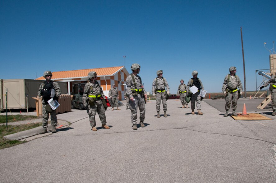 The 241st Air Traffic Control Squadron, 139th Airlift Wing, St. Joseph, Mo., conducts an operational readiness exercise (ORE) in anticipation of an operational readiness inspection (ORI) on April 8, 2010. Their ORI is scheduled for June of 2010. (U.S. Air Force photo by Master Sgt. Shannon Bond/Released)