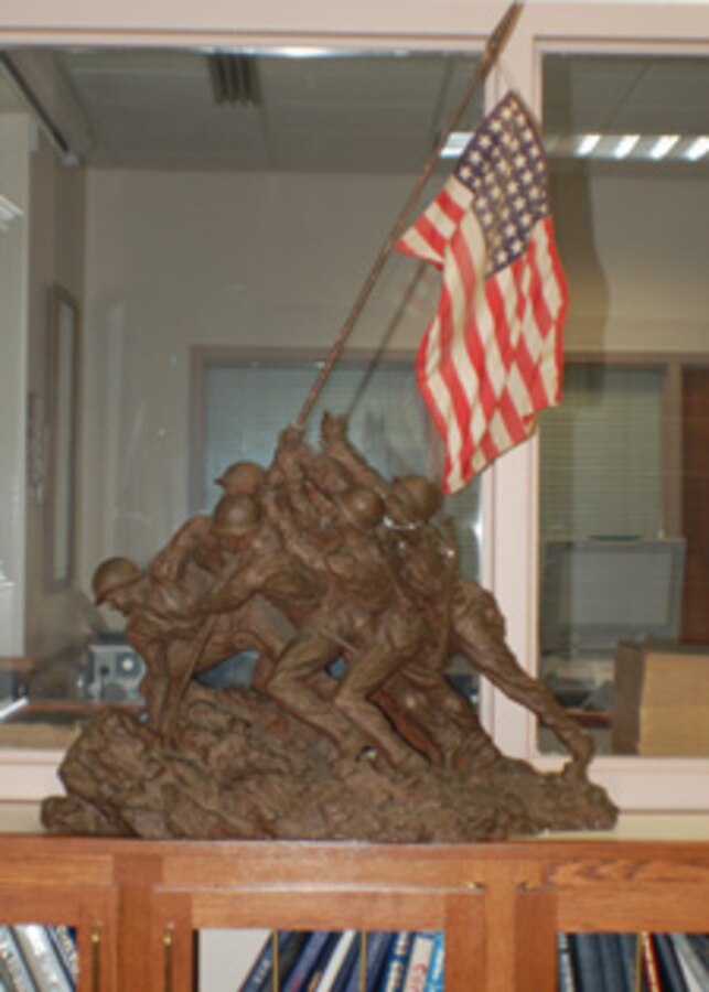 Iwo Jima statue