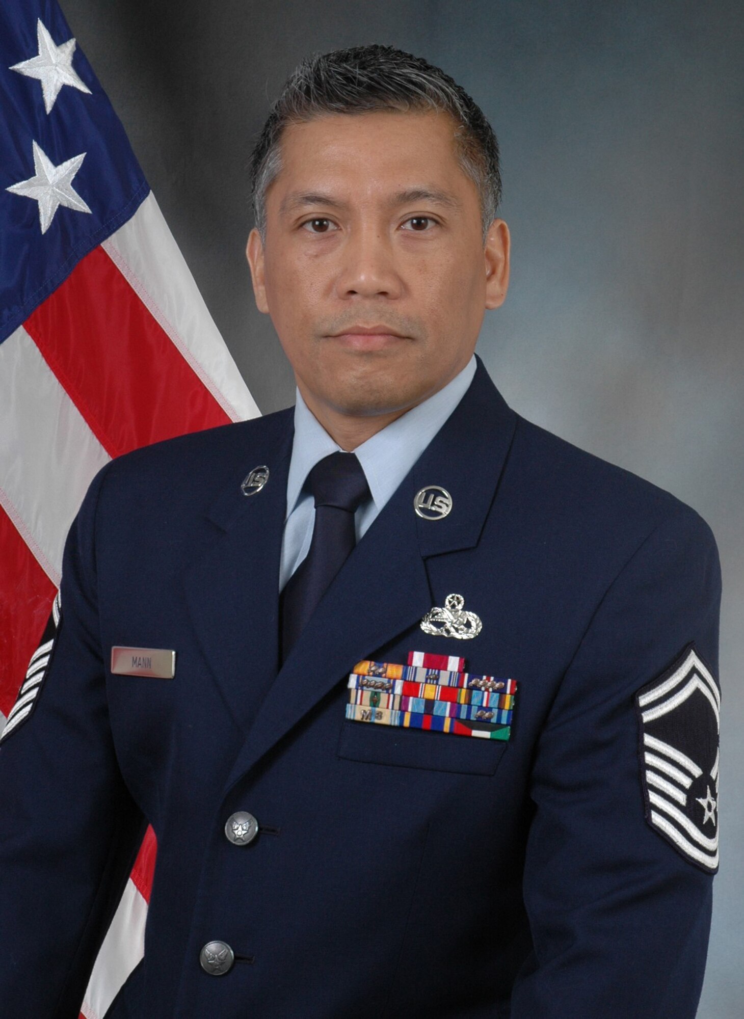 Senior Master Sergeant Neil Mann of the 315th Maintenance Squadron was named the 2010 South Carolina Air Force Association Outstanding Logistics Person of the Year April 24. Sergean Mann has spent his entire 25 year career as a member of the 315 Airlift Wing, Charleston Air Force Base, S.C. (U.S. Air Force Photo/Capt. Wayne Capps)