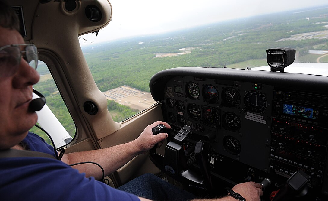 LANGLEY AIR FORCE BASE, Va. – Bob “Dad” Johnson, Langley Aero Club flight instructor, conducts an orientation flight in a Cessna 172 Skyhawk during the spring 2010 Open House April 24. The club provides the opportunity for Airmen and their dependents to earn a pilot’s license. (U.S. Air Force photo/Airman Rebecca Montez)