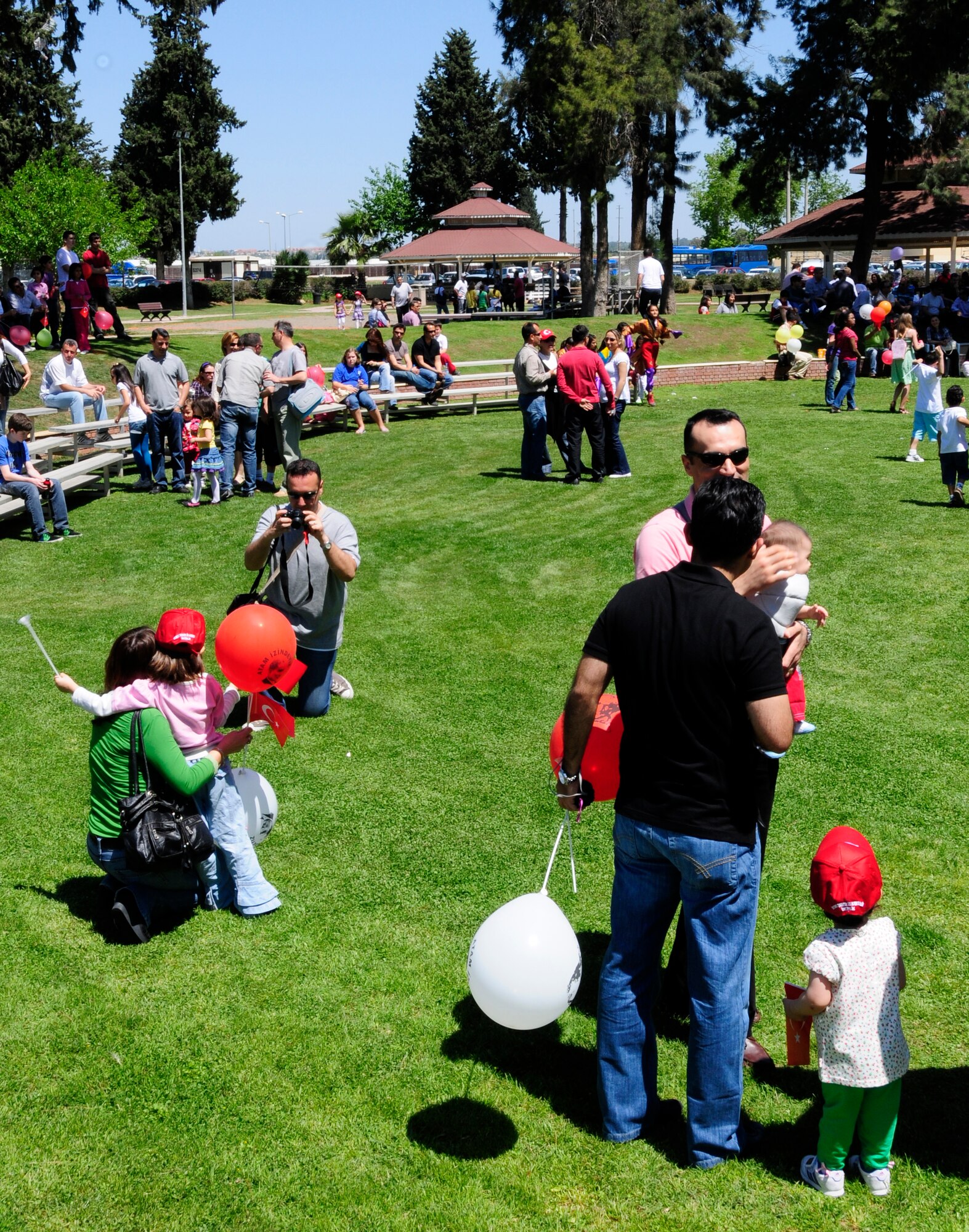American and Turkish families celebrate National Children’s Day at Arkadas Park Friday, April 23, 2010 at Incirlik Air Base, Turkey. The annual celebration for the children of Turkey included performances showcasing different cultural backgrounds. Mustafa Kemal Ataturk, the founder of modern day Turkey, dedicated April 23 National Children’s Day to demonstrate appreciation for the future of the nation. (U.S. Air Force photo/Senior Airman Alex Montes) 
