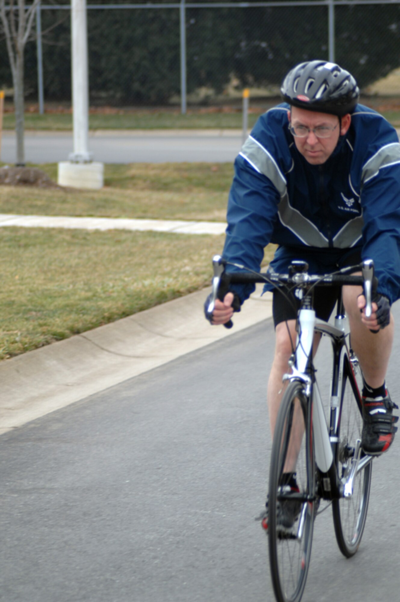 GRISSOM AIR RESERVE BASE, Ind. -- Tech. Sgt. Allen Walden, 434th Aircraft Maintenance Squadron guidance and control specialist, credits his excellent physical fitness score to his supervisors and his dedication to bicycling. (U.S. Air Force photo/Senior Airman Carl Berry)