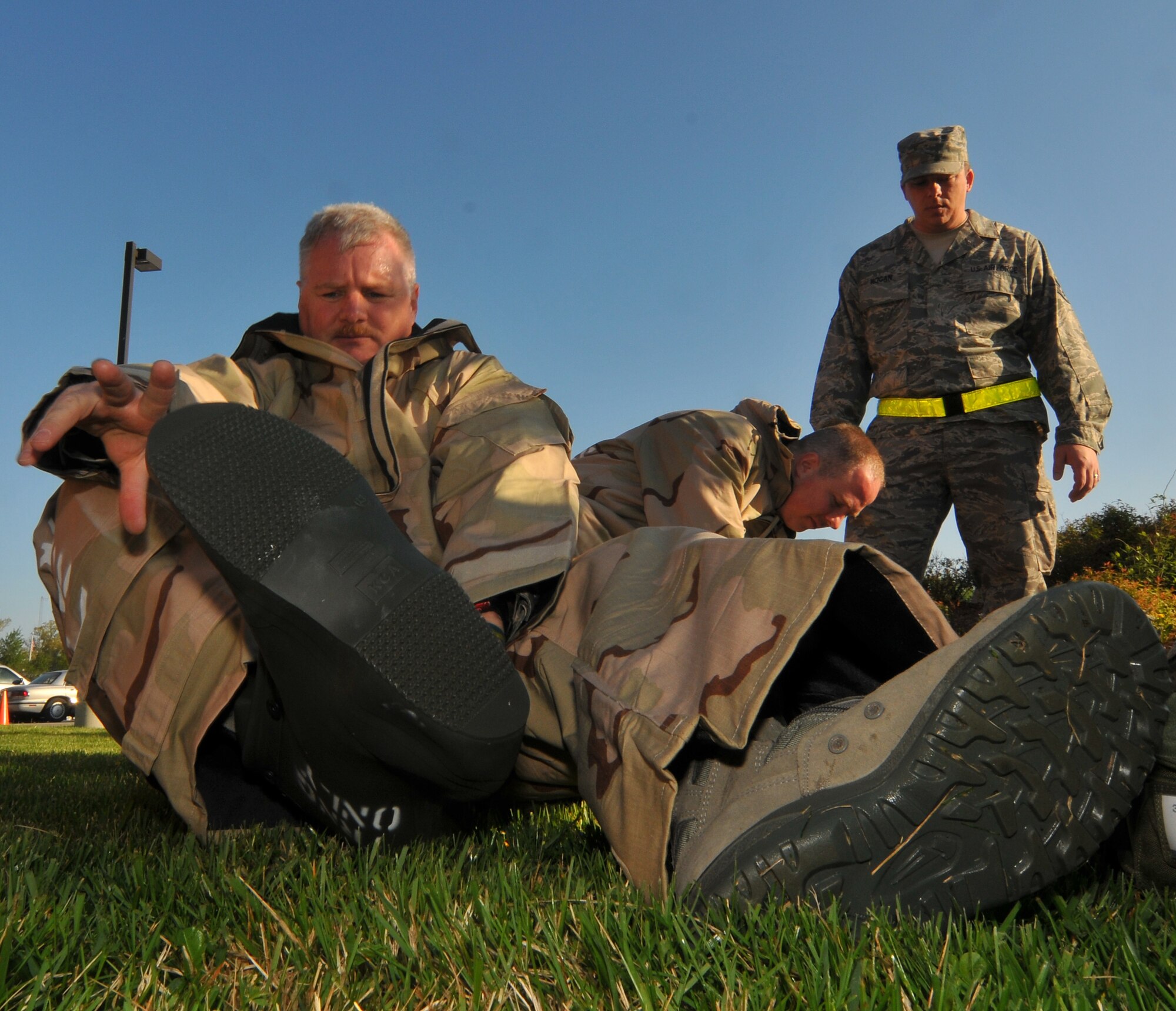 932nd Airlift Wing members gathered for Ability to Survive and Operate training just prior to the April drill weekend.  They learned more about their weapons, Airman's manual and taking care of first aid for themselves and others.  (U.S. Air Force photo/Tech Sgt. Chris Parr)