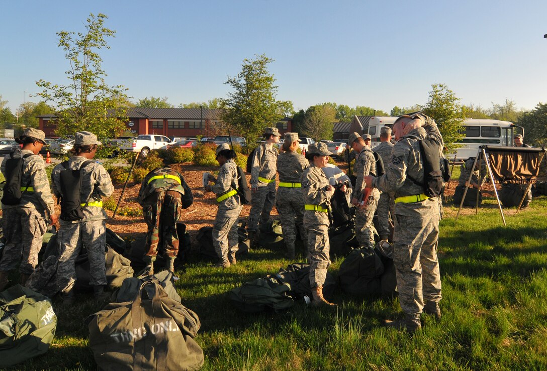 932nd Airlift Wing members gathered for Ability to Survive and Operate training just prior to the April drill weekend.  They learned more about their weapons, Airman's manual and taking care of first aid for themselves and others.  (U.S. Air Force photo/Tech Sgt. Chris Parr)