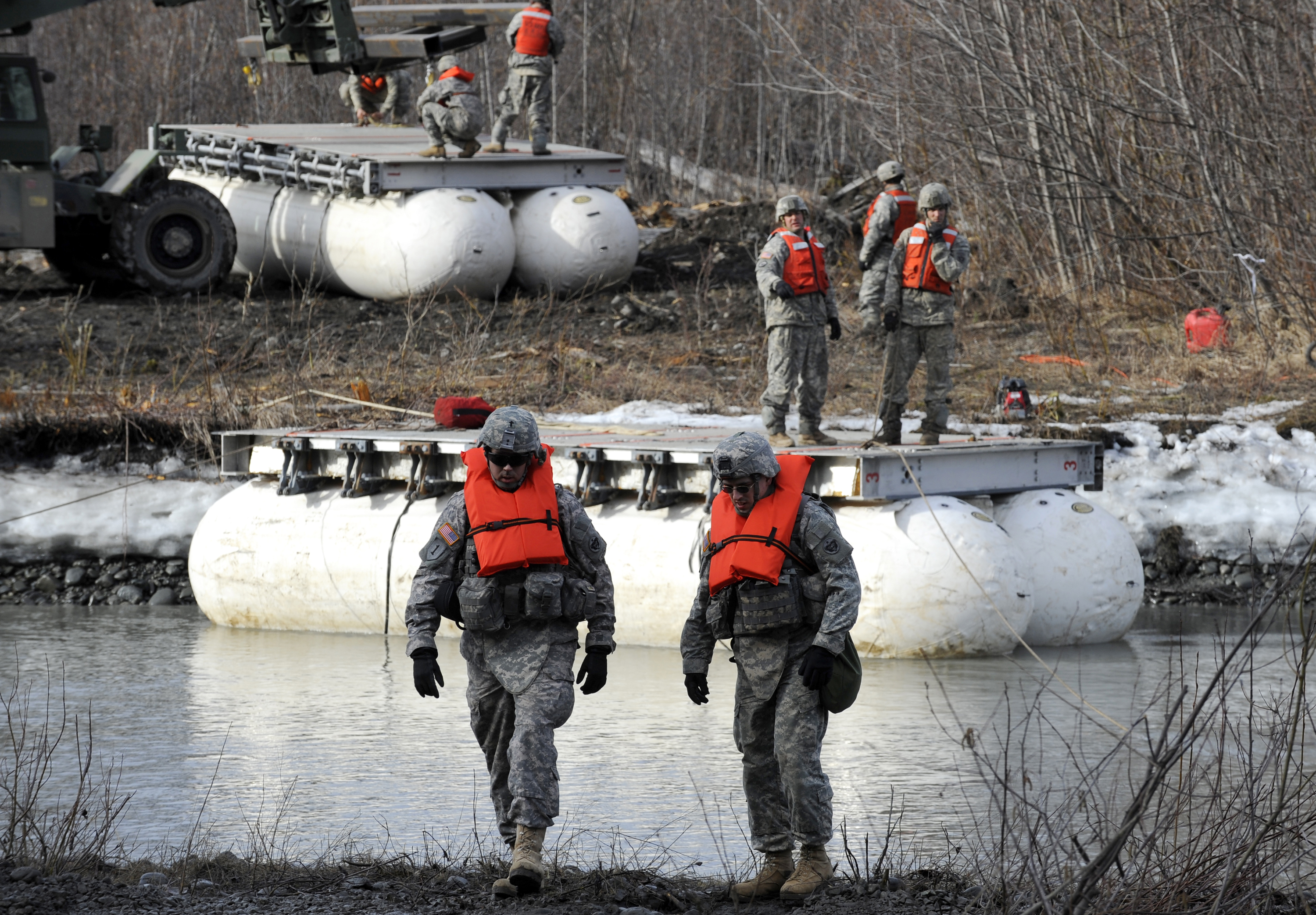 State-of-the-art equipment bridges the gap > Air Force > Article Display