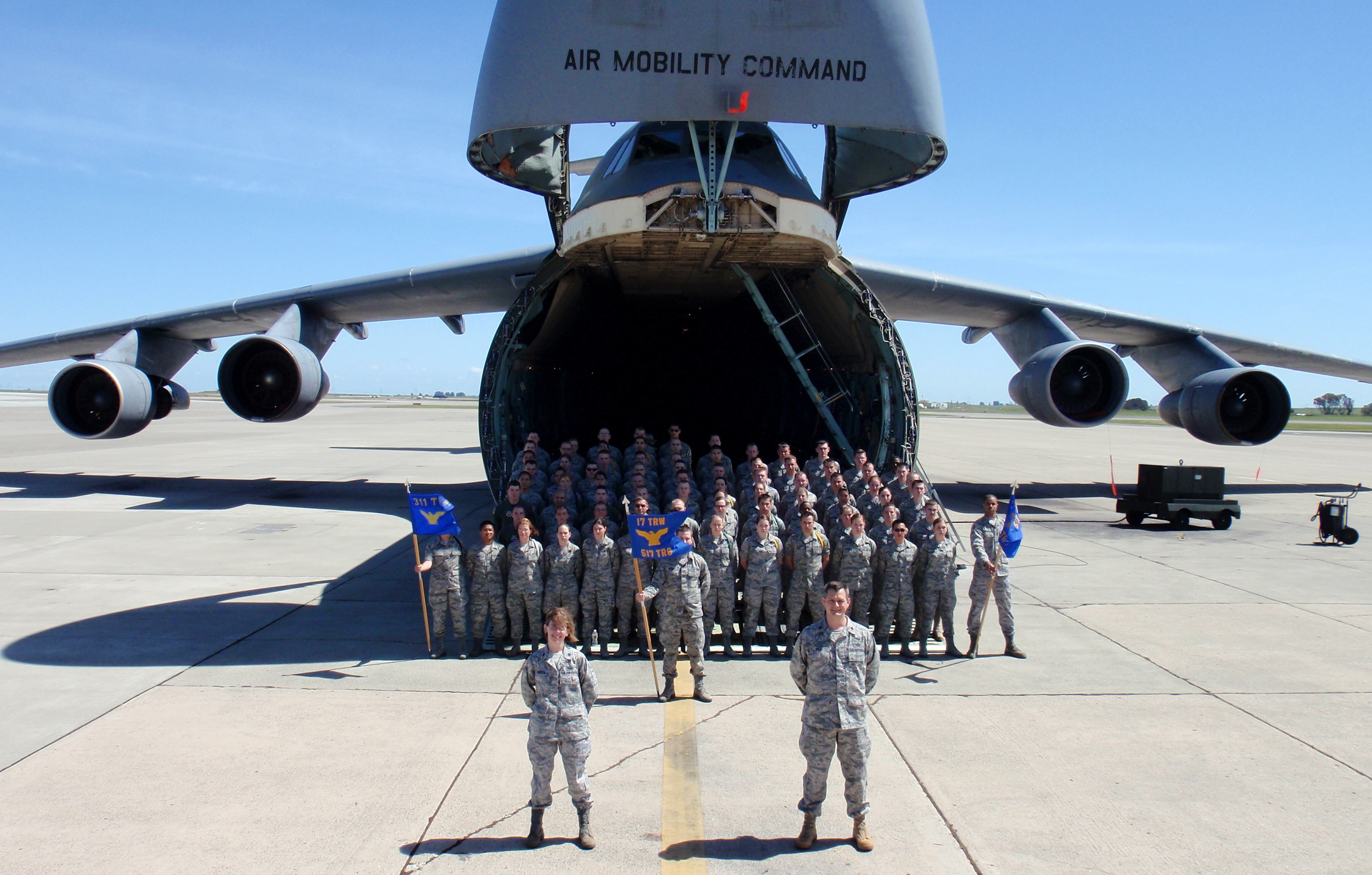 低価格で大人気の Airmen- Motivating Presidio first get Airmen Monterey of バッグ