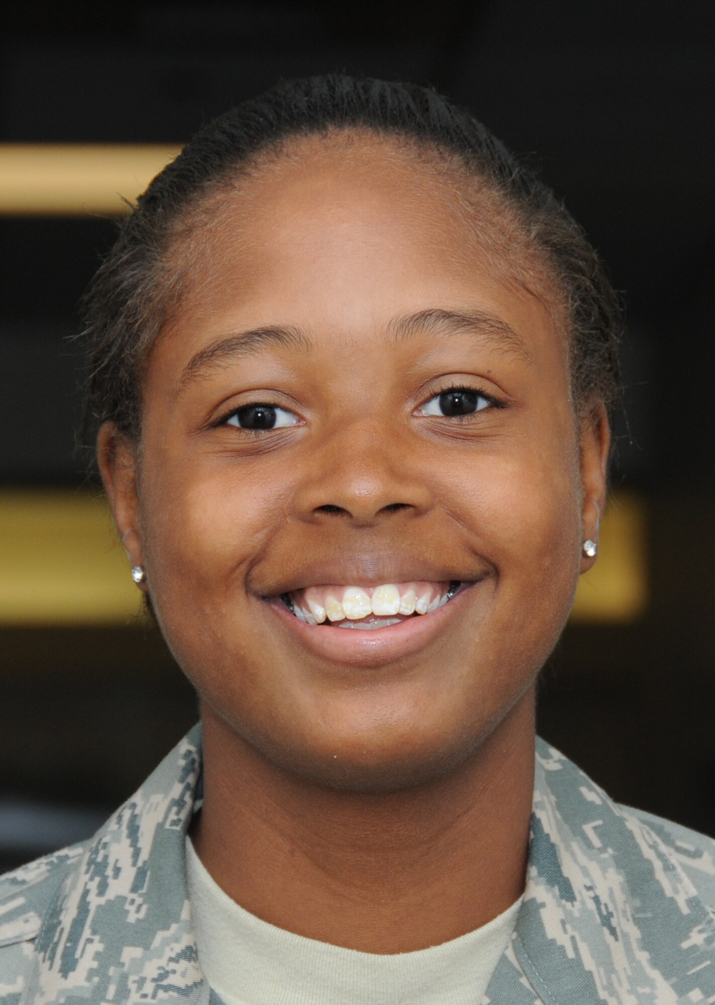 Airmen Basic Schynequa Mathis has graduated from technical training with perfect scores in the personnel apprentice course in the 335th TRS. Airman Mathis returns to McChord AFB, Wash.  (U.S. Air Force photo by Kemberly Groue)