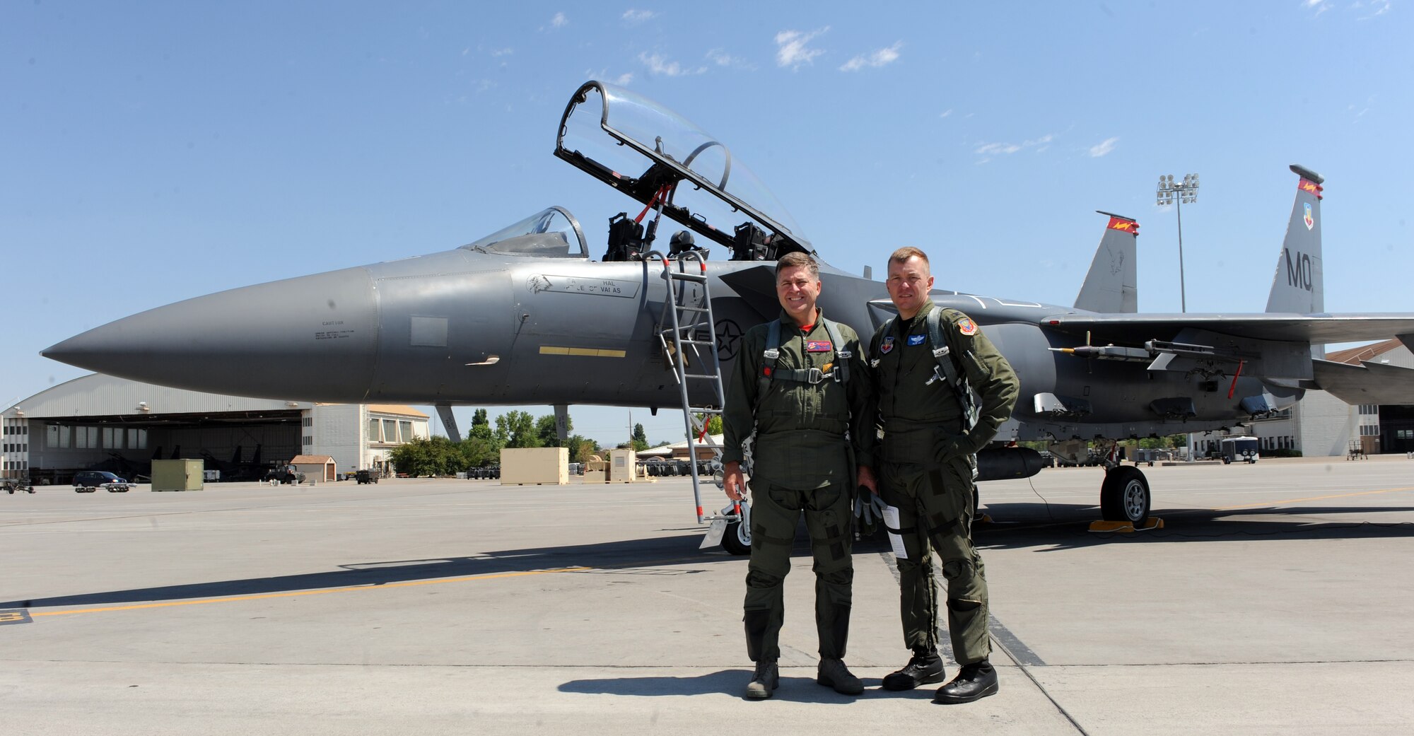 MOUNTAIN HOME AIR FORCE BASE, Idaho -- Col. Pete Lee, 366th Fighter Wing vice commander, and Don Hall, Twin Falls mayor, pose for a picture in front of an F-15E Strike Eagle before an incentive flight July 29. (U.S. Air Force photo by Airman 1st Class Debbie Lockhart)