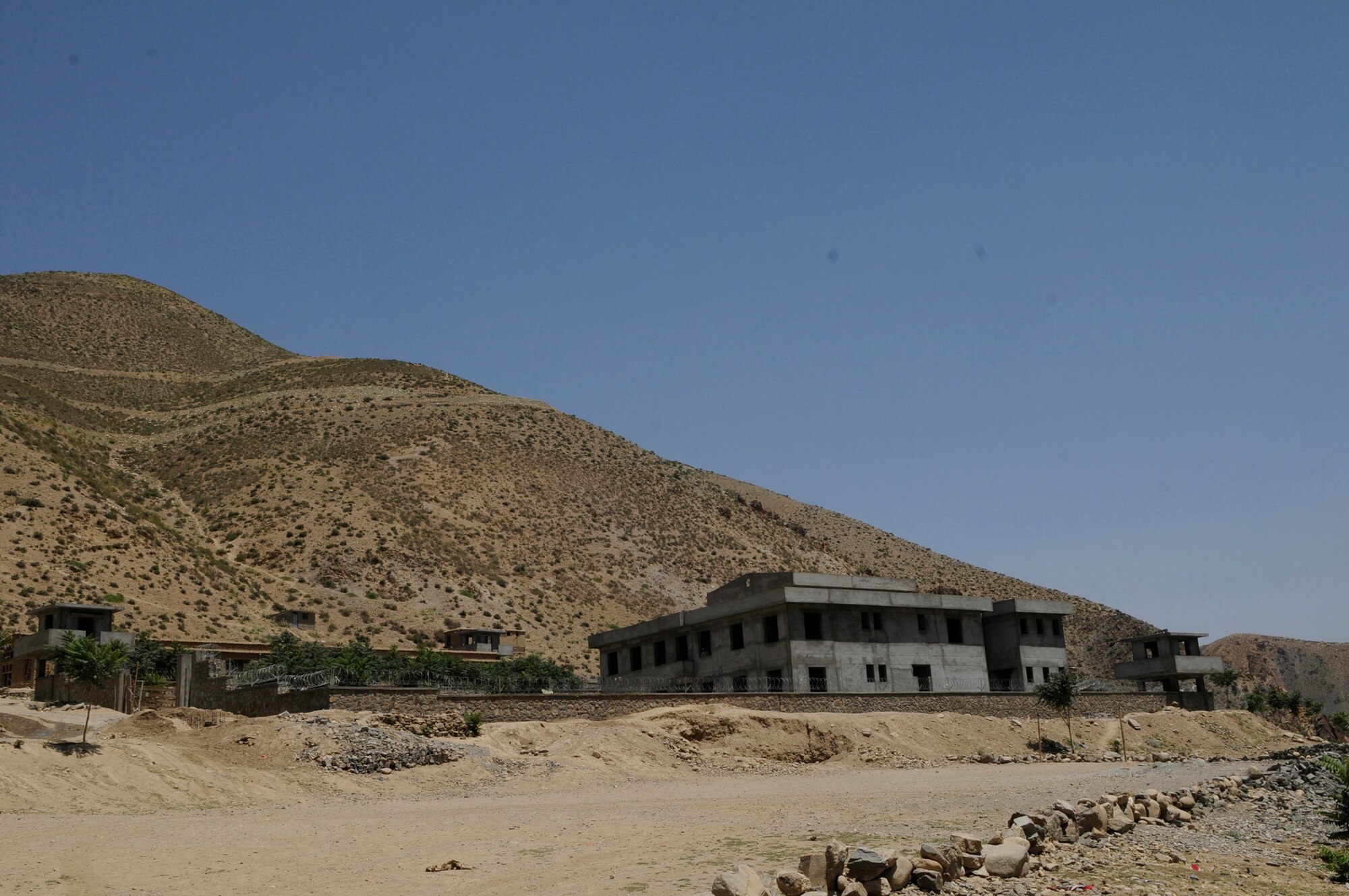 The Bagram Corps of Engineers are overseeing a construction contract to build a new Afghanistan National Police Station in the Khenj District, Panjshir Province.  When finishes the facility will be the police station for 100 policemen.  (Photo by U.S. Air Force Tech. Sgt. Sean M. White, Provincial Reconstruction Team Panjshir) 