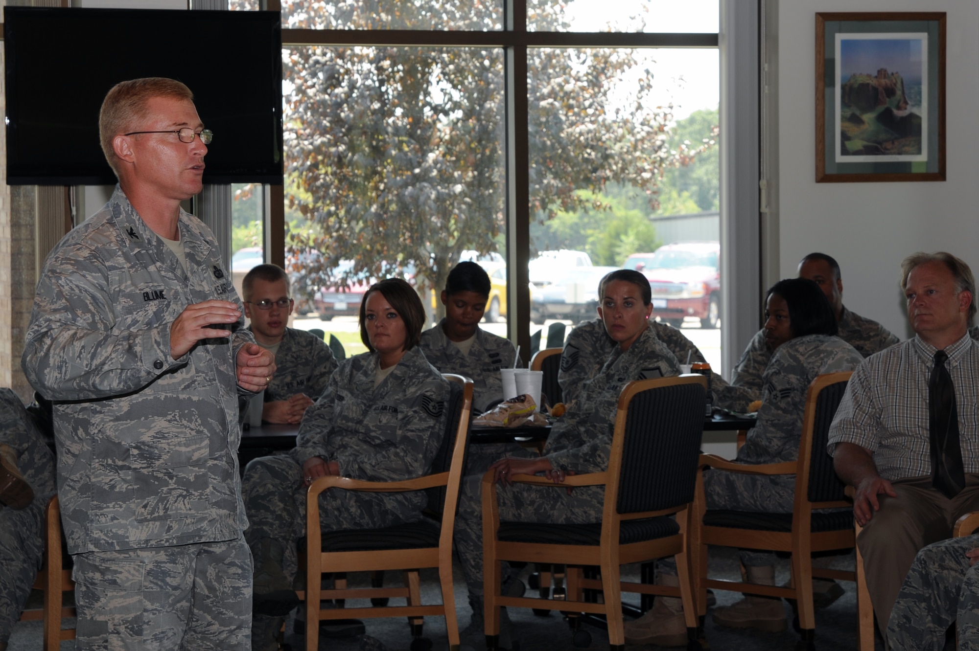 WHITEMAN AIR FORCE BASE, Mo., -- Air Force Global Strike Command Comptroller Functional Manager, Col. Allen Blume, briefs members of the 509th Comptroller Squadron during his visit here Aug. 11. (U.S. Air Force photo by Staff Sgt. Jason Huddleston) (Released)

