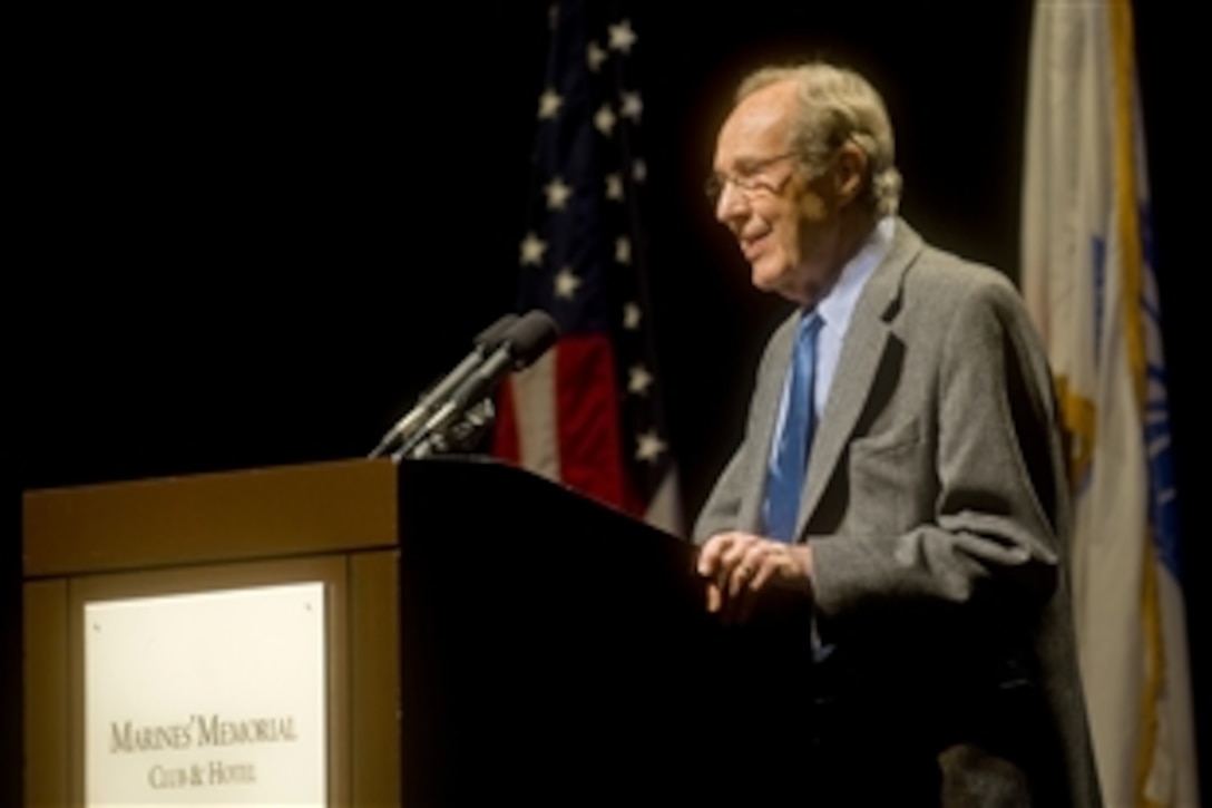 Former U.S. Defense Secretary William J. Perry introduces Defense Secretary Robert M. Gates during the George P. Schultz lecture to the Marines' Memorial Association in San Francisco, Aug. 12, 2010. Perry, who served as defense secretary from 1994 to 1997, became known as "the GI's secretary of defense" because of his strong bond with the troops and the military's top enlisted sergeants. 