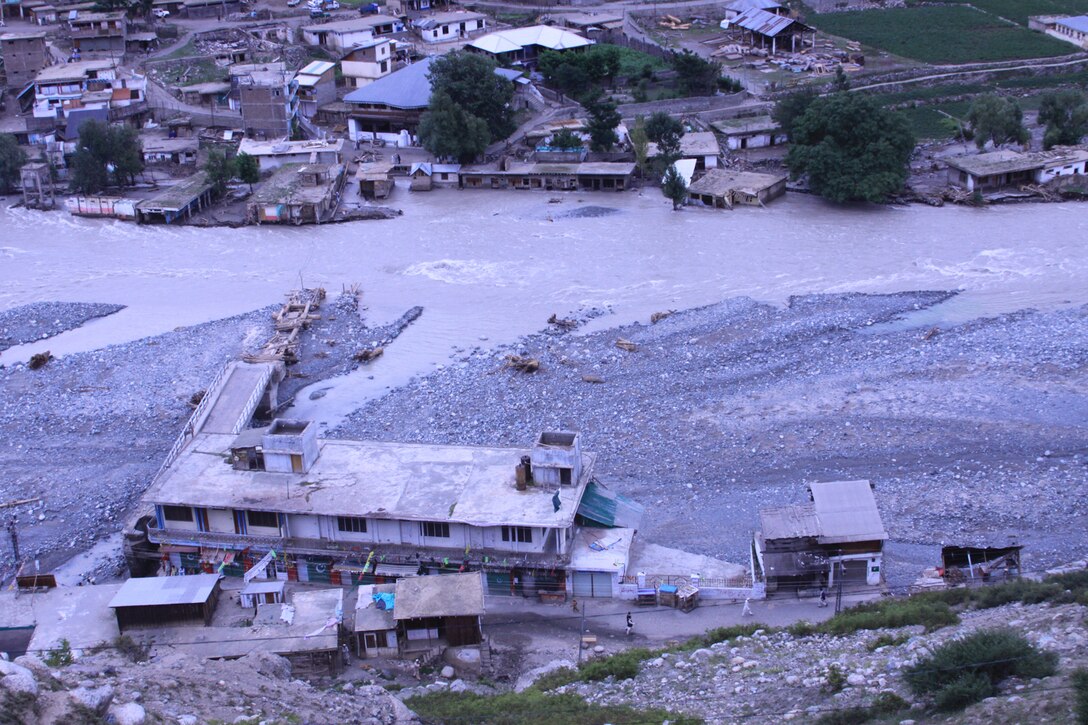 Scenery of flood damage shot from a Marine Super Stallion (CH-53E) as a part of the humanitarian assistance relief efforts in Pakistan, Khyber Pakhtunkhwa province (formerly North West Frontier province), Pakistan, Aug. 13.