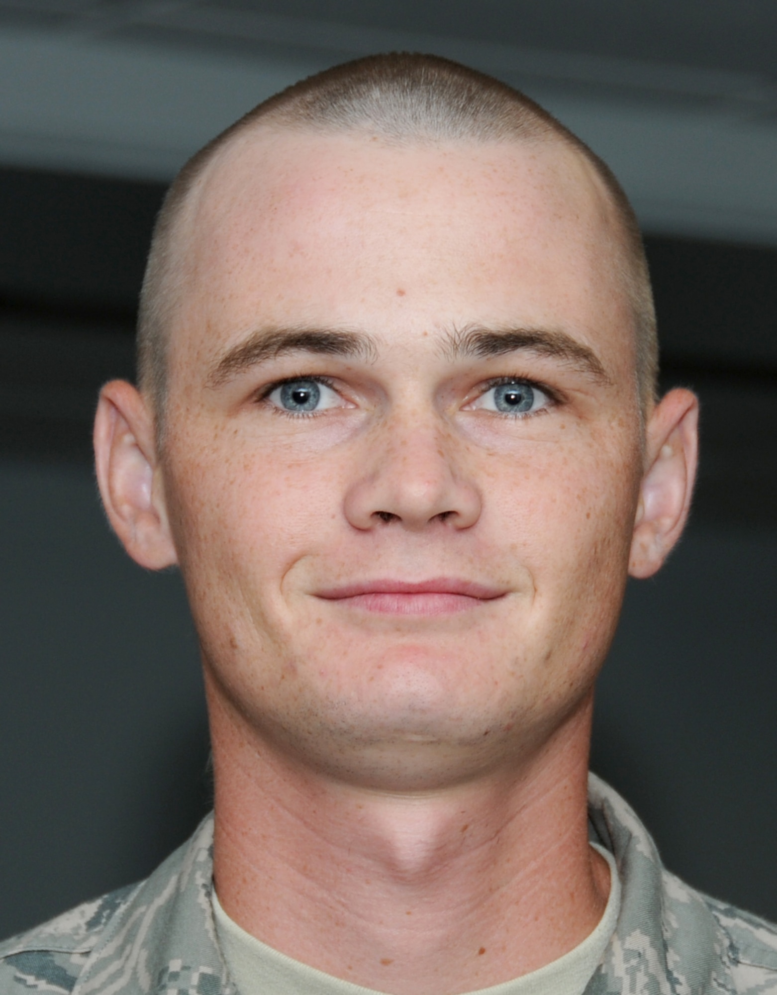 Airman 1st Class Thomas Macfarlane graduated Wednesday from the electronic principles course in the 332nd Training Squadron with perfect scores.  Airman Macfarlane is from Vista, Calif.  He is headed to  Sheppard Air Force Base, Texas, for the 13-week electronic warfare systems apprentice school.  (U.S. Air Force photo by Kemberly Groue)