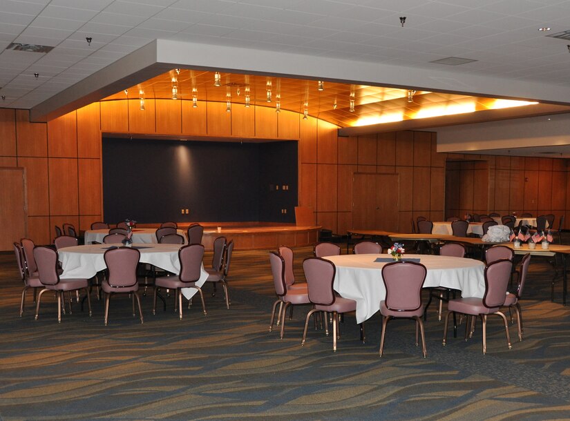 Newly renovated Horizons Community Activity Center opens > Tyndall Air