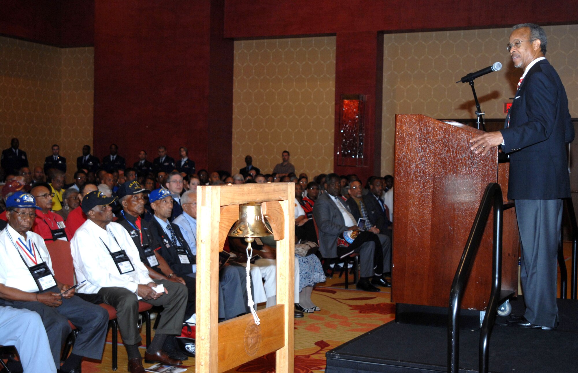 Russell C. Davis, Lt Gen (ret), USAF National President, Tuskegee Airmen Inc., gives the closing remarks during the Lonely Eagles Ceremony to honor fallen service members at the Tuskegee Airmen Incorporated, 39th Annual Convention in San Antonio, Texas. (U.S. Air Force photo by Senior Master Sergeant Kim Allain)