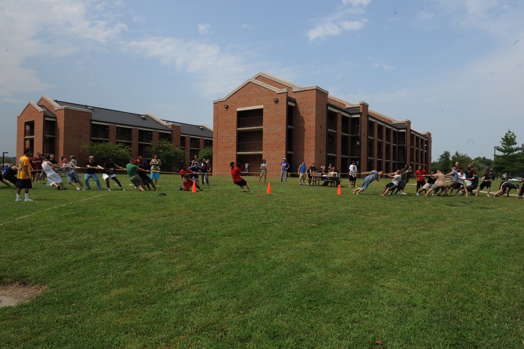 SCOTT AIR FORCE BASE, Ill. -- Belleville Dorms competes against Shiloh Dorms a few rounds of tug-of-war during the last competition of the day. Shiloh came in first place with 16 points, and in second Belleville with 18 points and Mascoutah with 21 points. (U.S. Air Force photo/Senior Airman Tristin English)