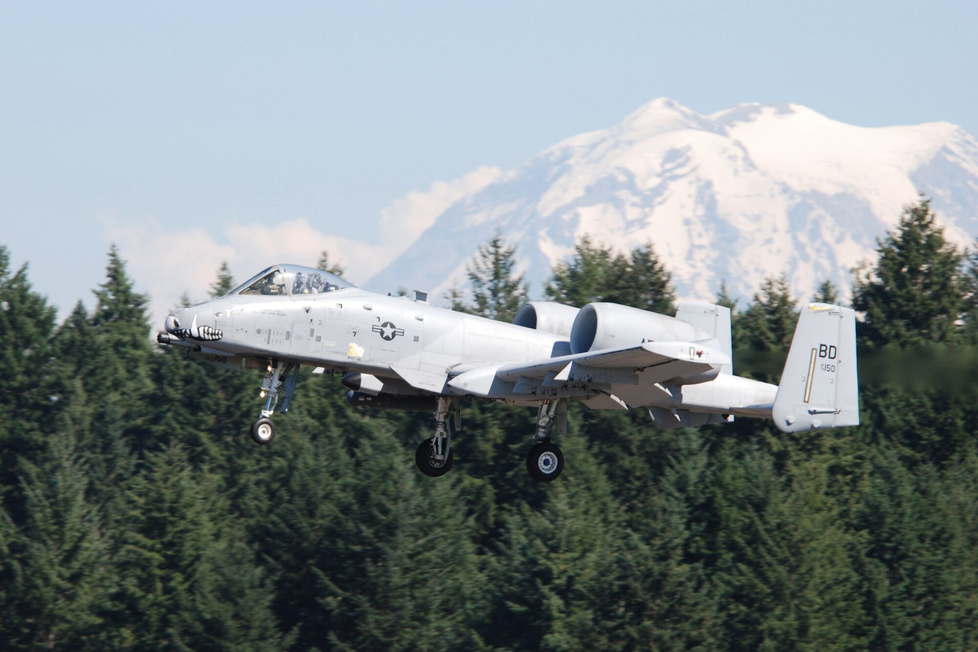 Pacific Thunder 2010 > 307th Bomb Wing > Article Display