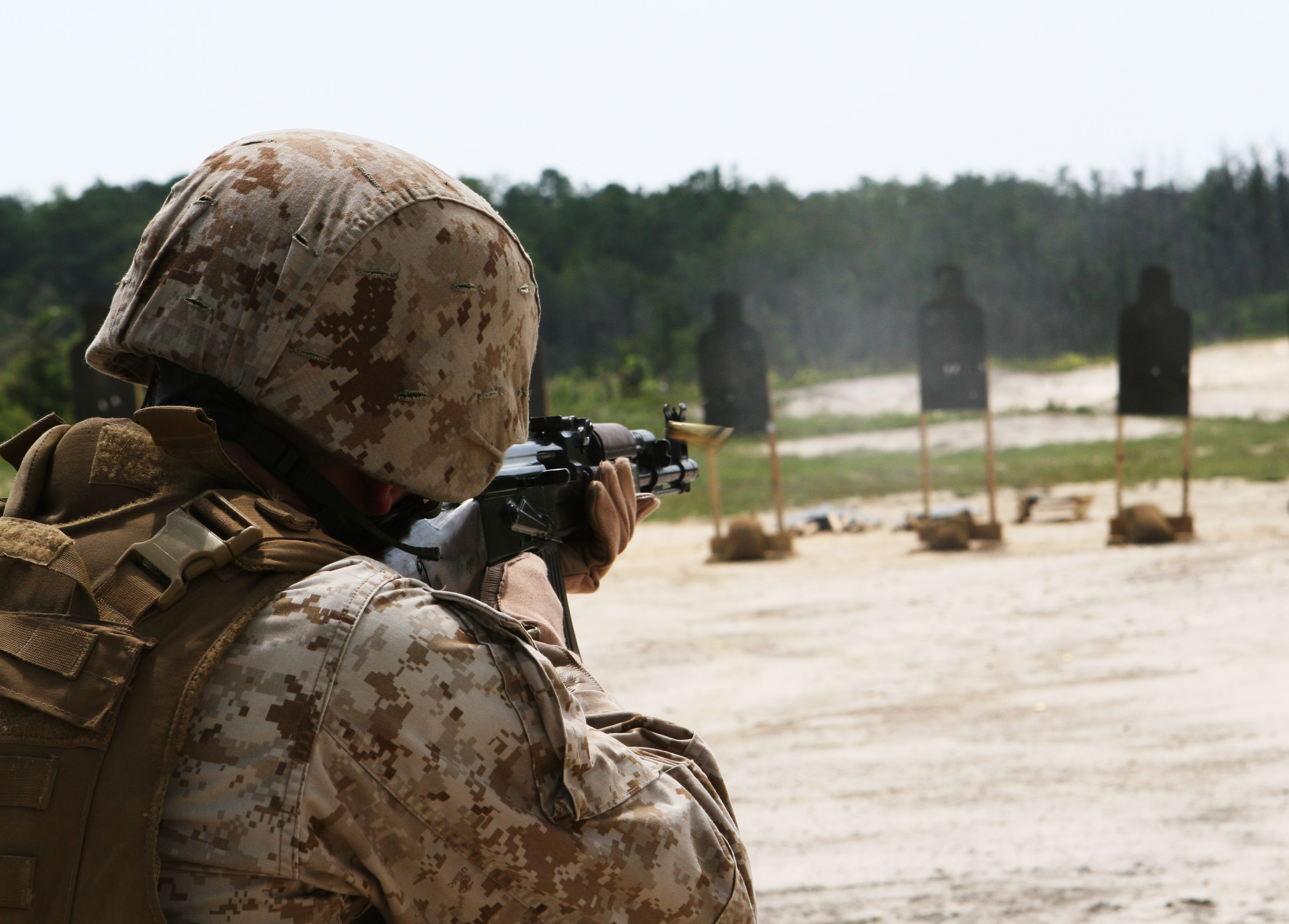 Lejeune Marines train with foreign weapons > II Marine Expeditionary