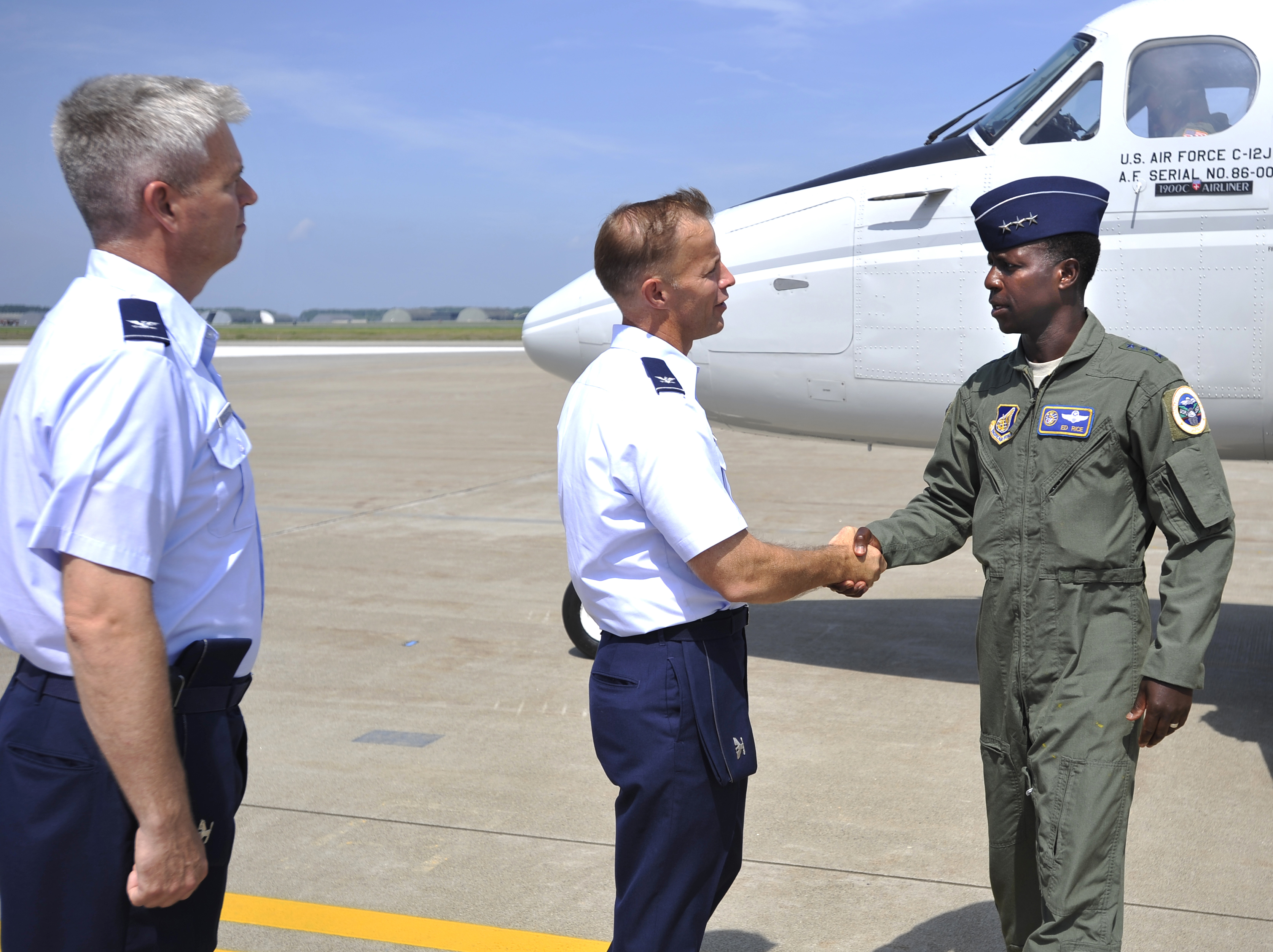 Lt. Gen. Rice visits Misawa > Misawa Air Base > Article Display
