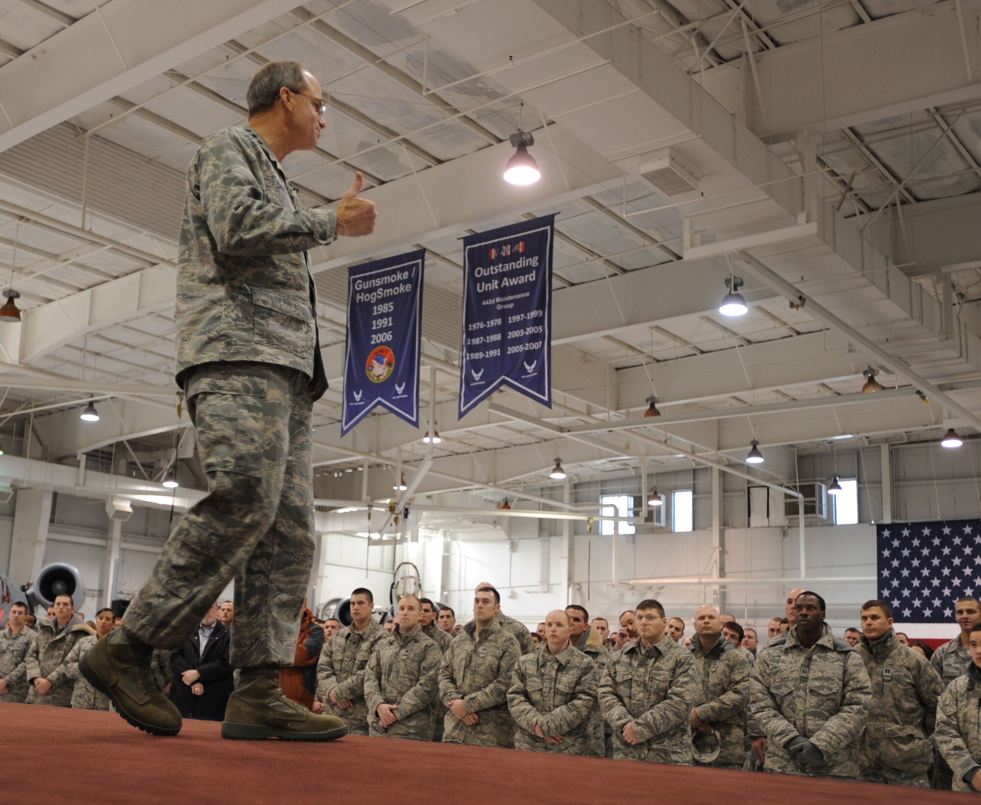 WHITEMAN AIR FORCE BASE, Mo. - Gen. Kevin Chilton, U.S. Strategic Command
commander, addresses team Whiteman during an All-Hands Call here, Dec. 1.
General Chilton's speech focused on the importance of Air Force Global
Strike Command and nuclear deterrence. (U.S. Air Force base photo by Senior
Airman Carlin Leslie)  (Released)

