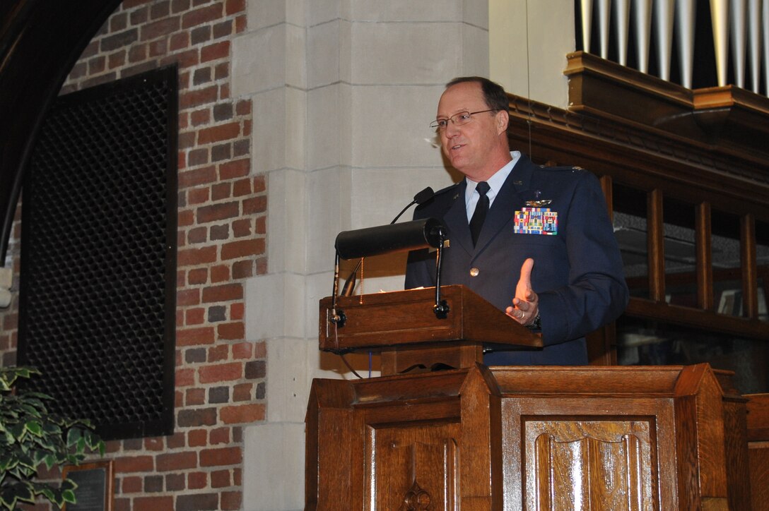 LANGLEY AIR FORCE BASE, Va. -- Chaplain (Col.) Frank Yerkes with the 633d Air Base Wing introduces the guest speaker during the Ecumenical Thanksgiving Service at the Langley Chapel Nov. 23. The event marked the first joint Thanksgiving service held by the Wing chaplains to give thanks. (U.S. Air Force photo/Staff Sgt. Ashley Hawkins)(RELEASED)