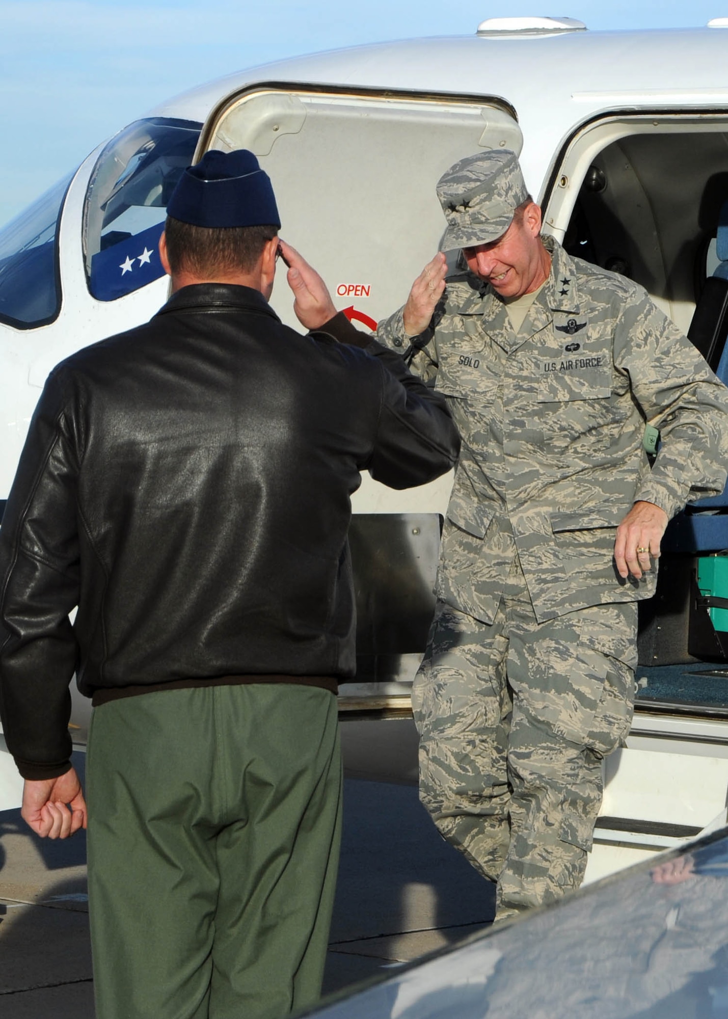 19th Air Force commander and team returns to Mighty 97th roots > Altus ...