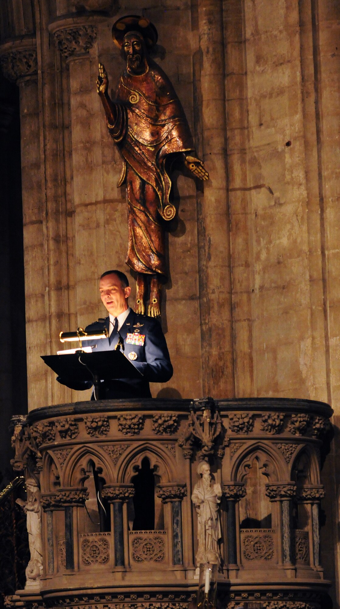 RAF MILDENHALL, England -- Maj. Gen. Mark Zamzow, 3rd Air Force vice commander, addresses attendees of the 24th Annual Thanksgiving Service Nov. 24, 2010, in Ely Cathedral as the guest speaker. This service of thanks is conducted every year for American servicemembers and their families and other employees of RAFs Mildenhall and Lakenheath. (U.S. Air Force photo/Staff Sgt. Thomas Trower)
