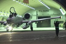 One of the last A-10A model aircraft assigned to Osan prepares to depart the base Dec. 4. (U.S. Air Force photo/Staff Sgt. David Whitecar)